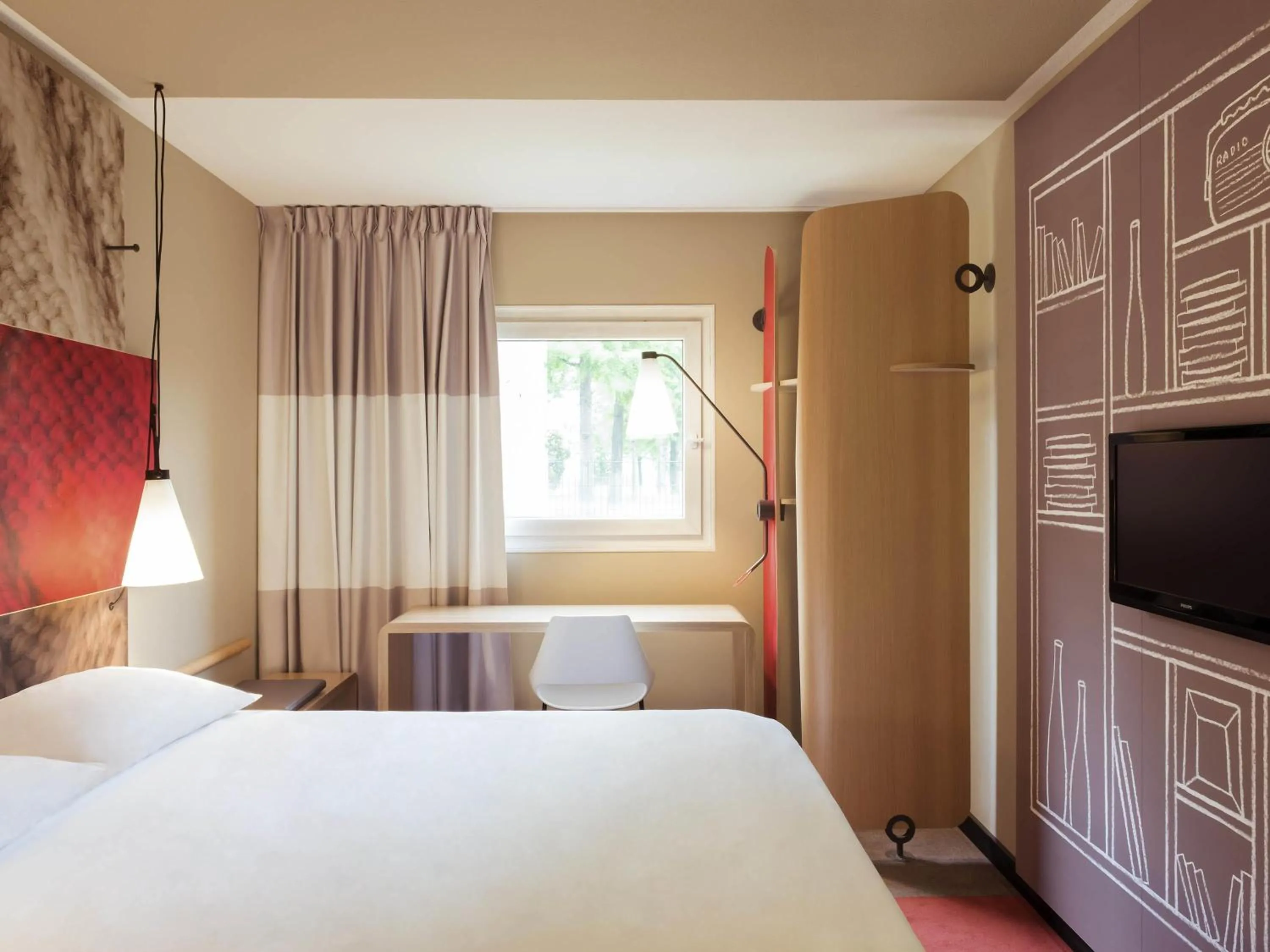 Bedroom, Bed in Ibis Poznan Polnoc