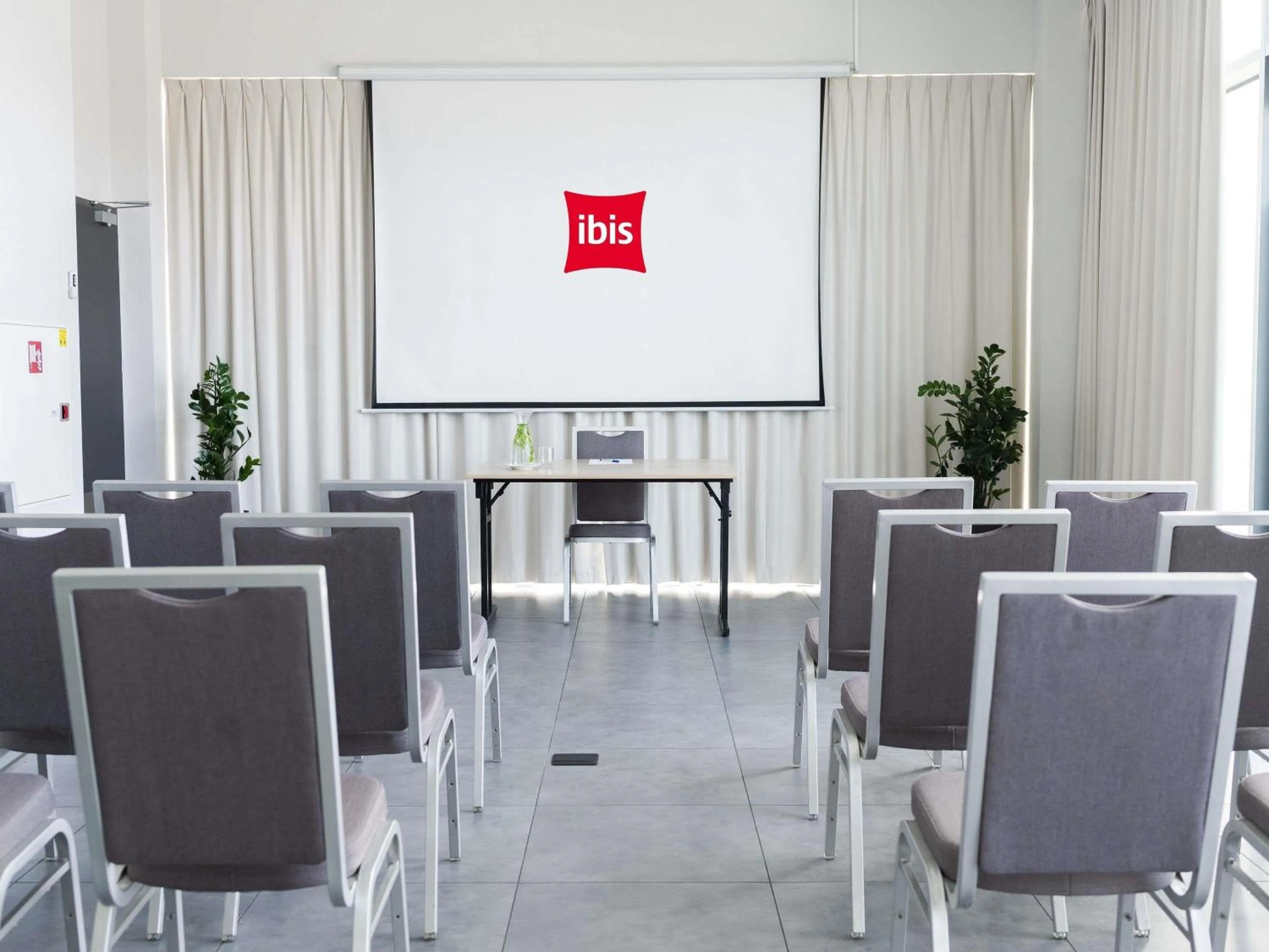 Meeting/conference room in Ibis Poznan Polnoc