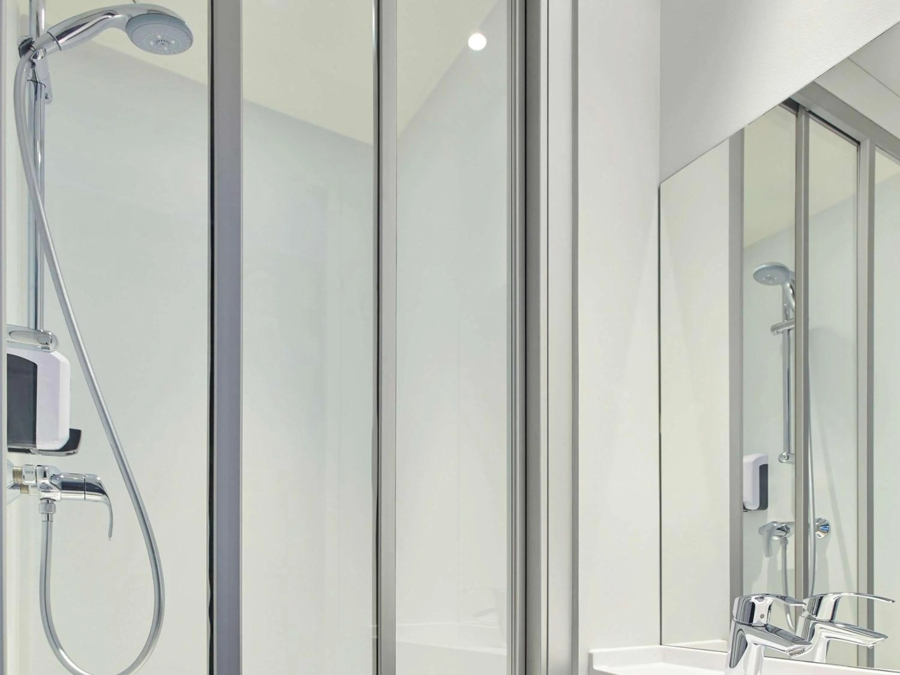 Photo of the whole room in hotelF1 Mulhouse Centre Ouest