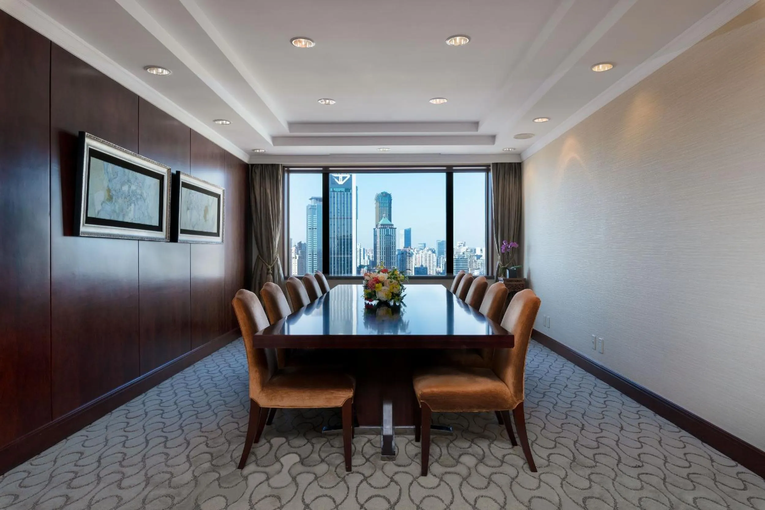 Seating area in Okura Garden Hotel Shanghai