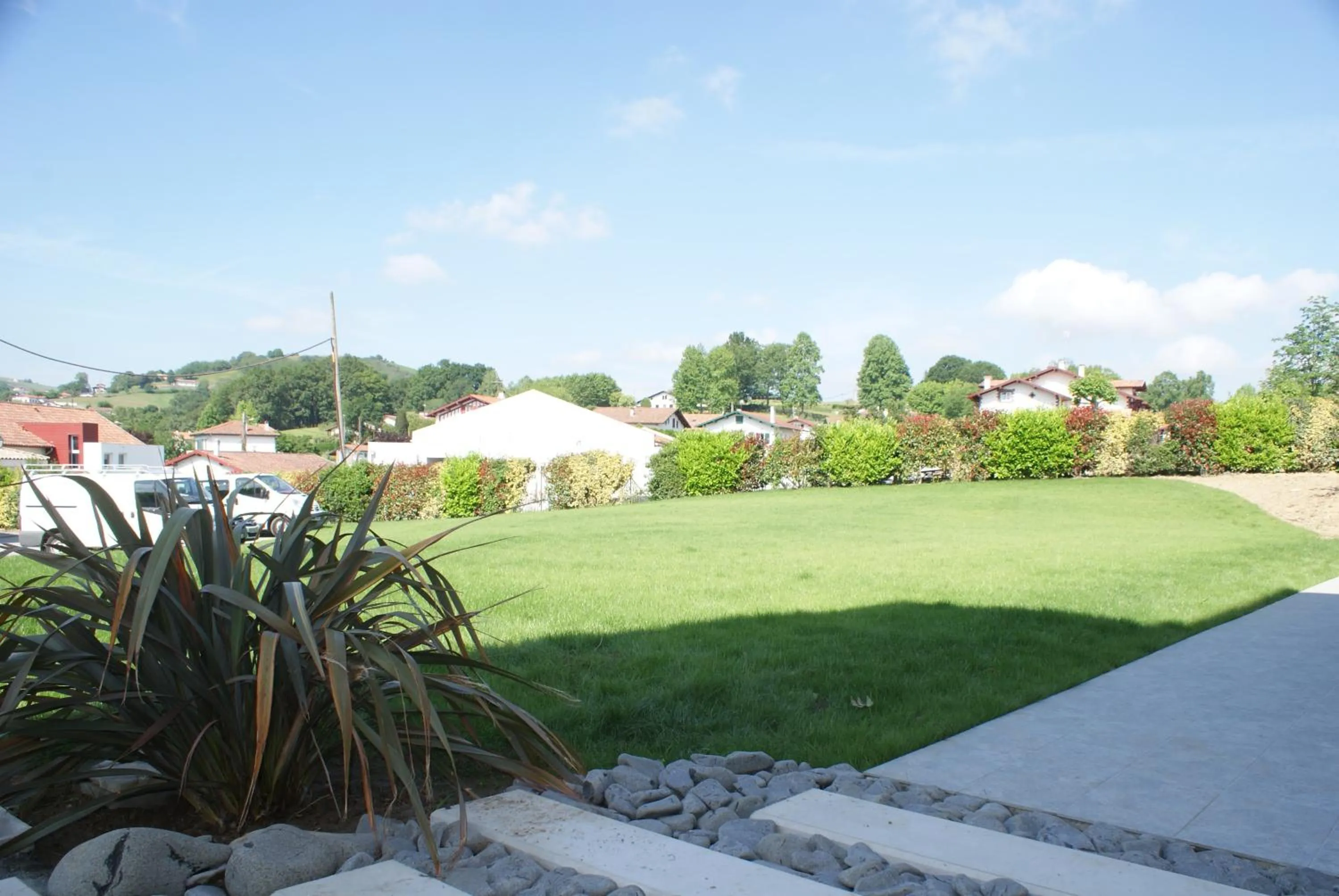 Garden in Hôtel Résidence Bergara