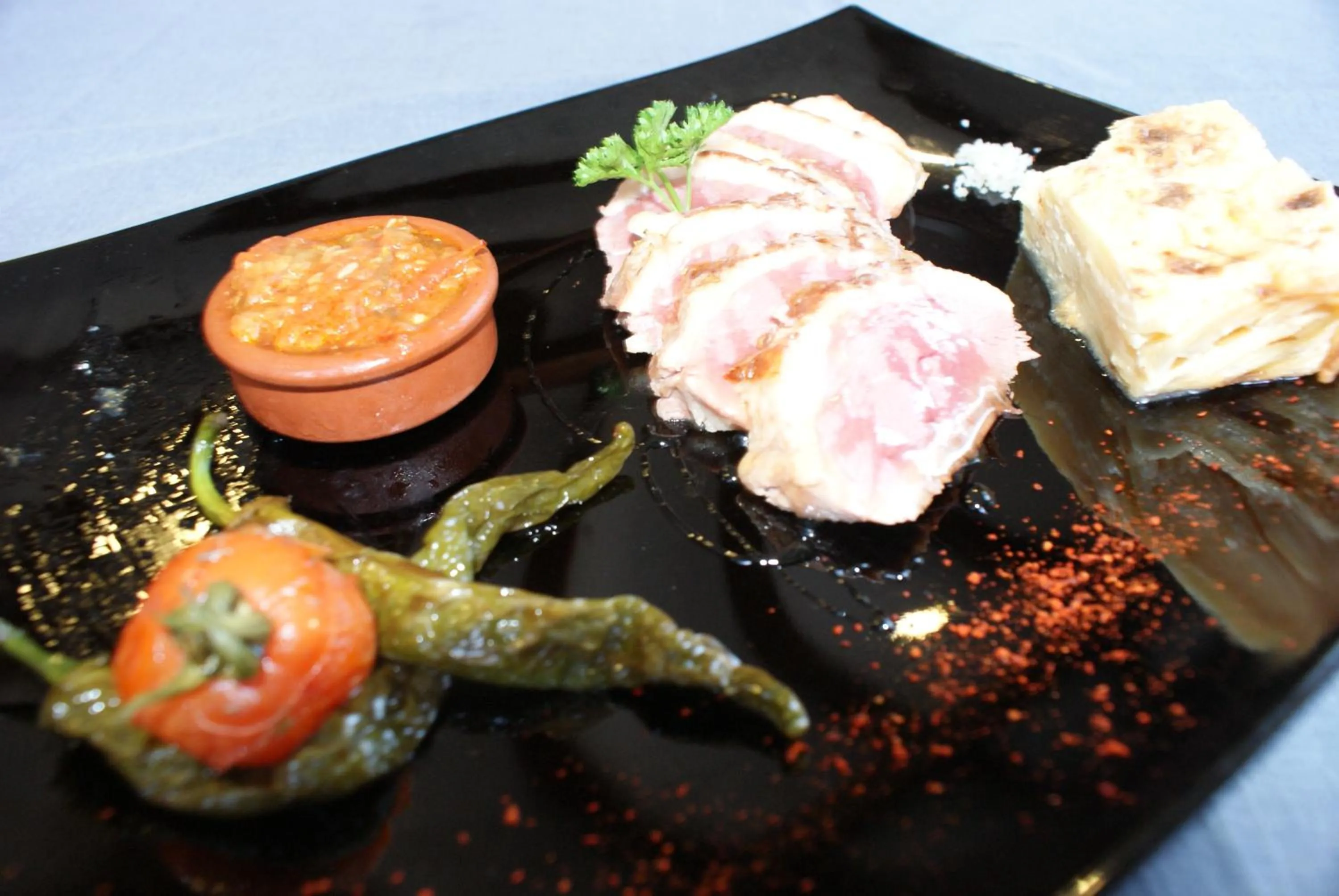 Food close-up in Hôtel Résidence Bergara