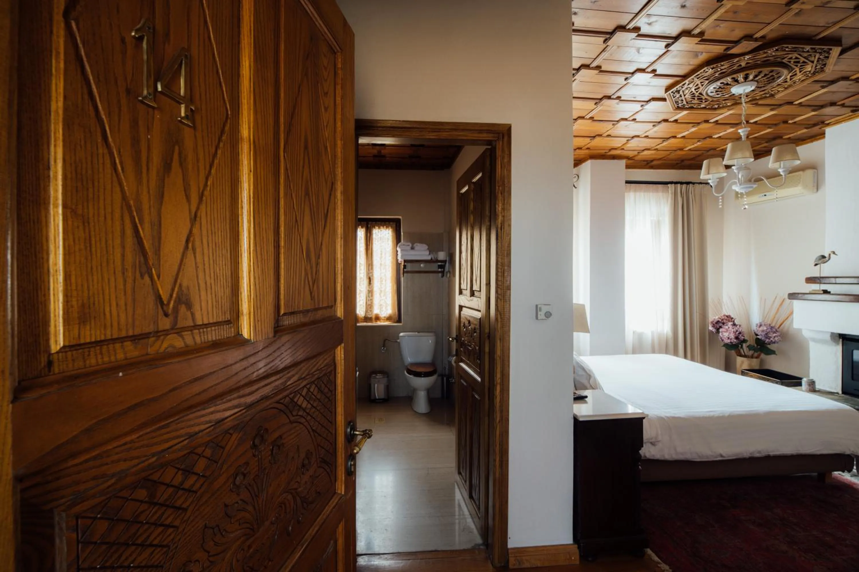 Bed in Archontiko Naoumidi