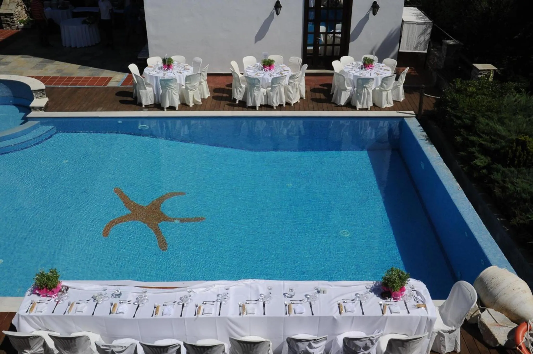 Swimming pool in Archontiko Naoumidi