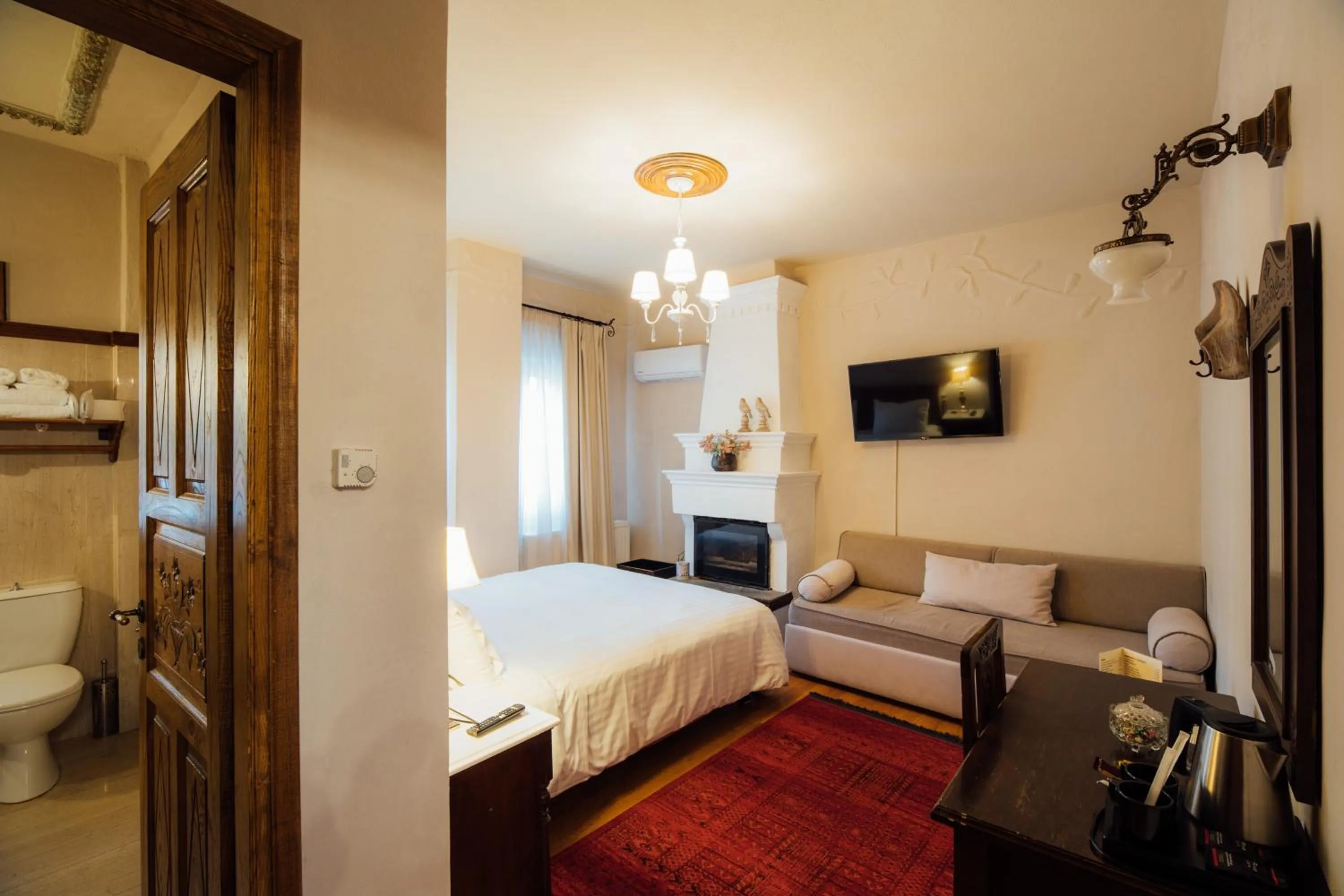 Bed in Archontiko Naoumidi