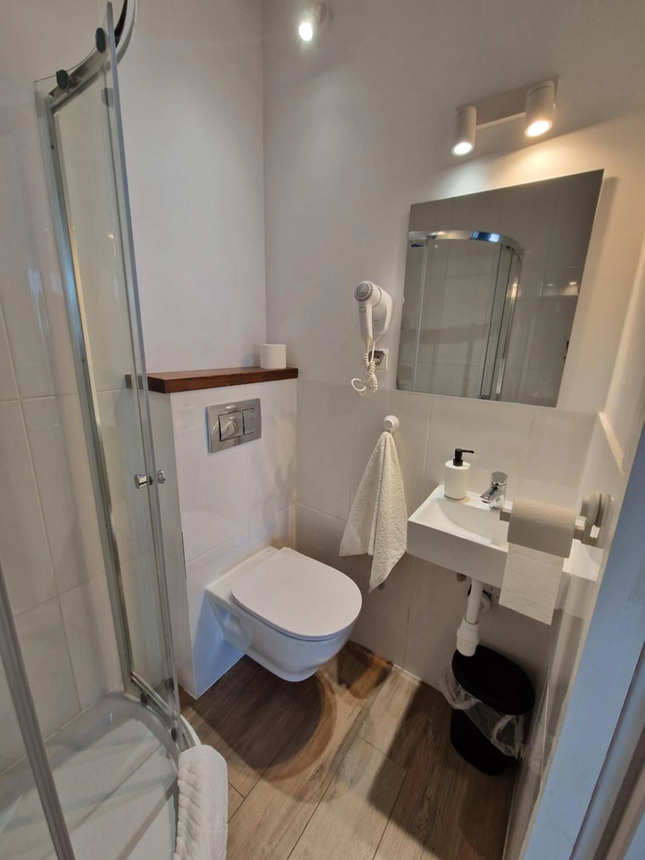 AGIS Pokoje Gościnne