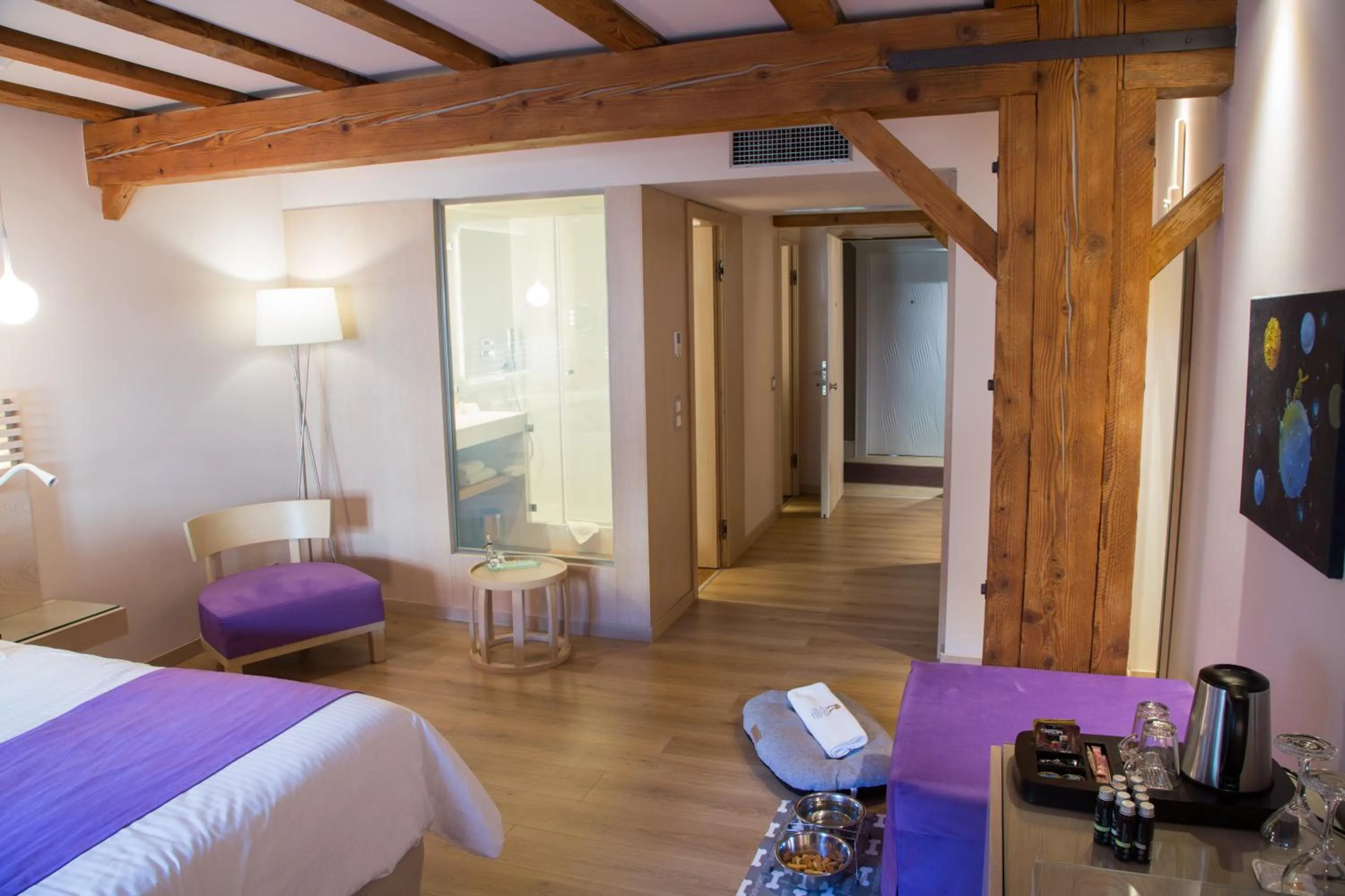 Pets, Bed in Hydrama Grand Hotel