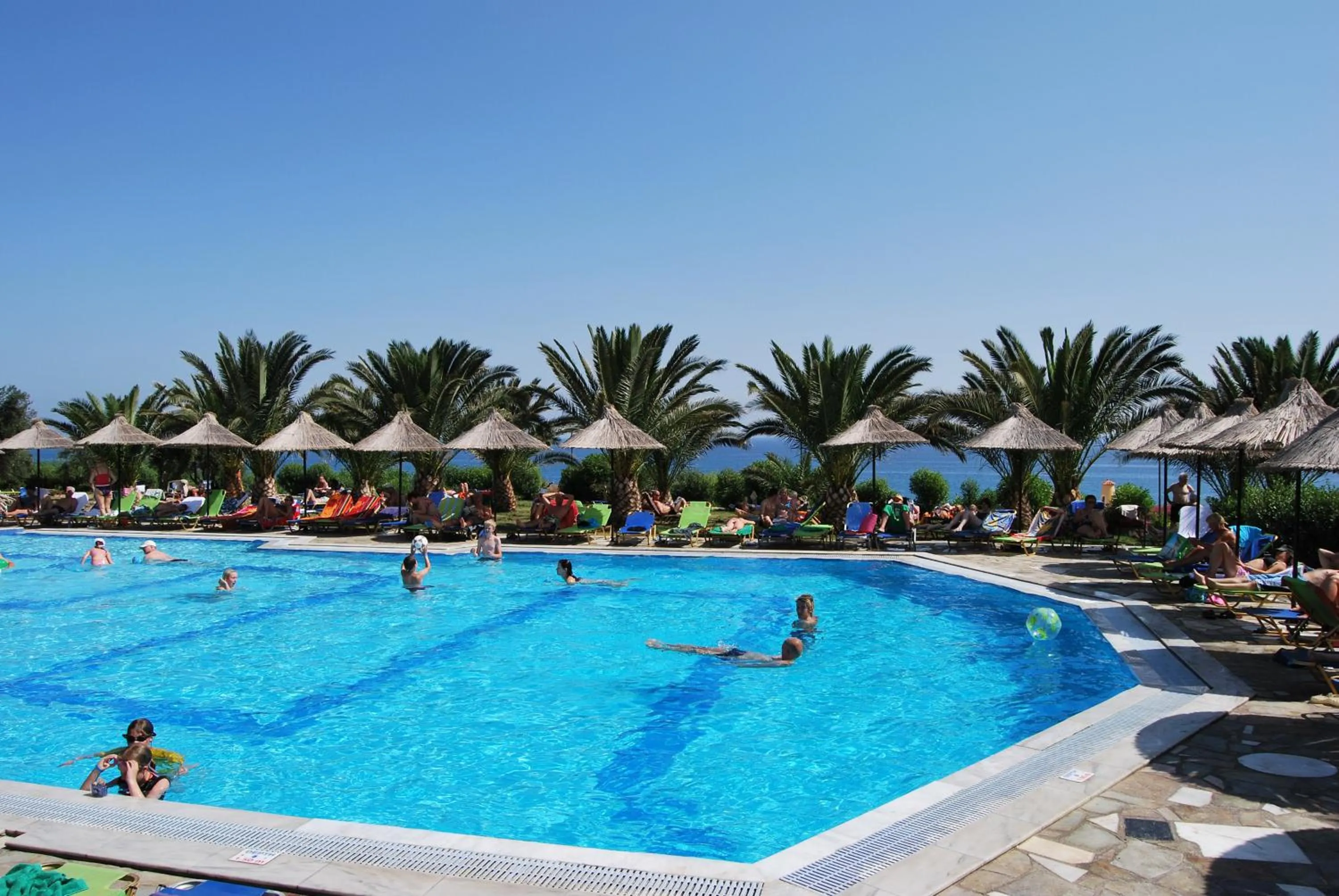 Swimming pool in Mediterraneo Hotel