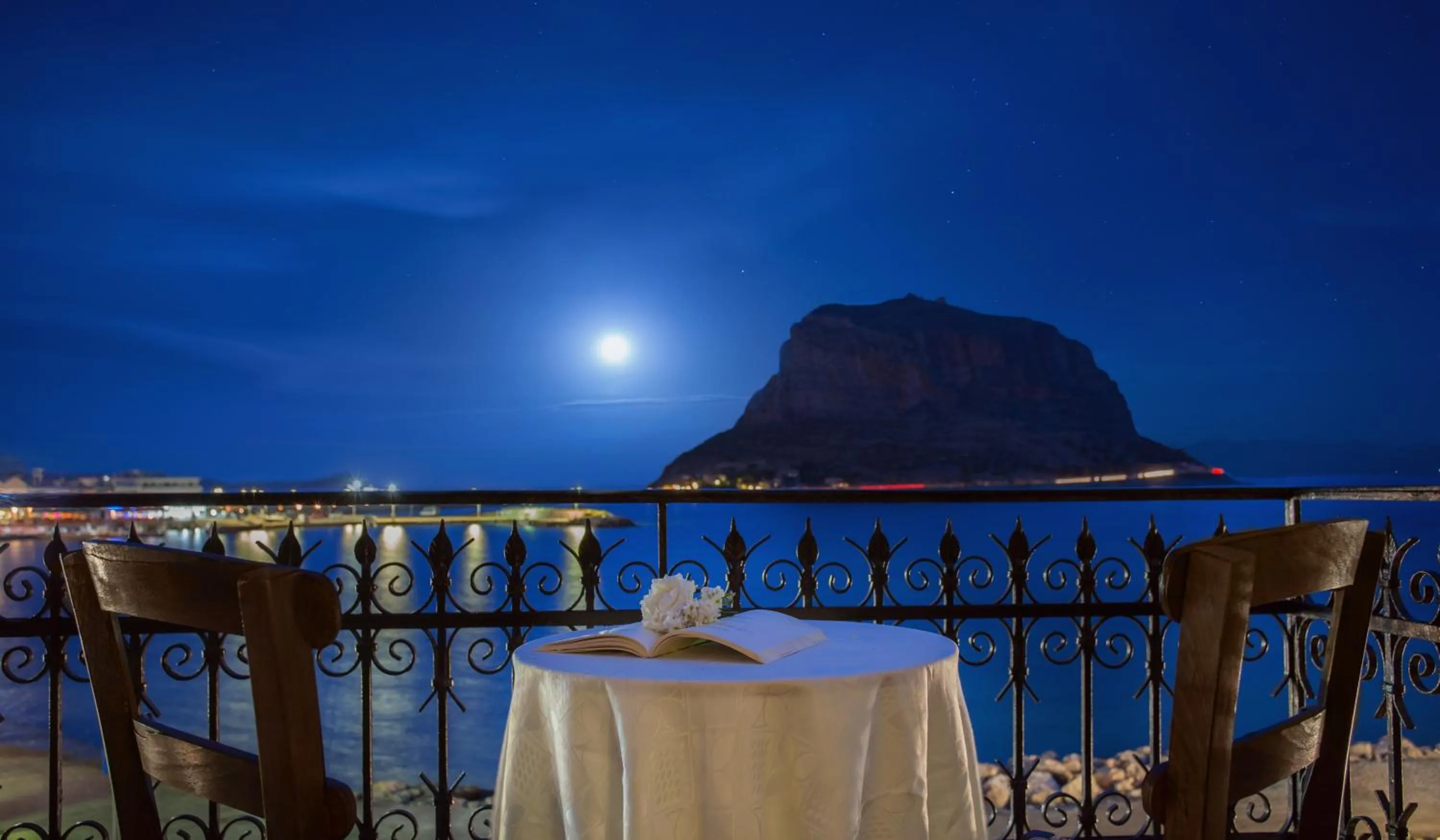 Balcony/Terrace in Petrino Guesthouse