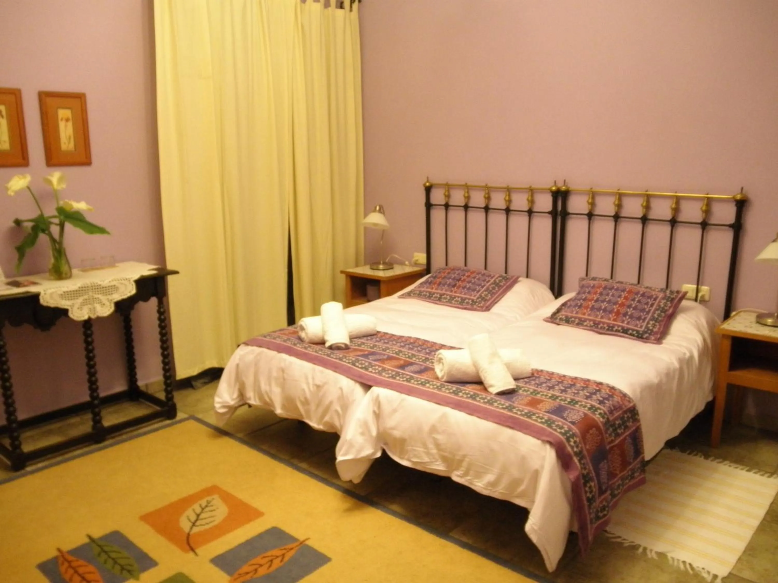 Decorative detail, Bed in Casa Rural El Aguila