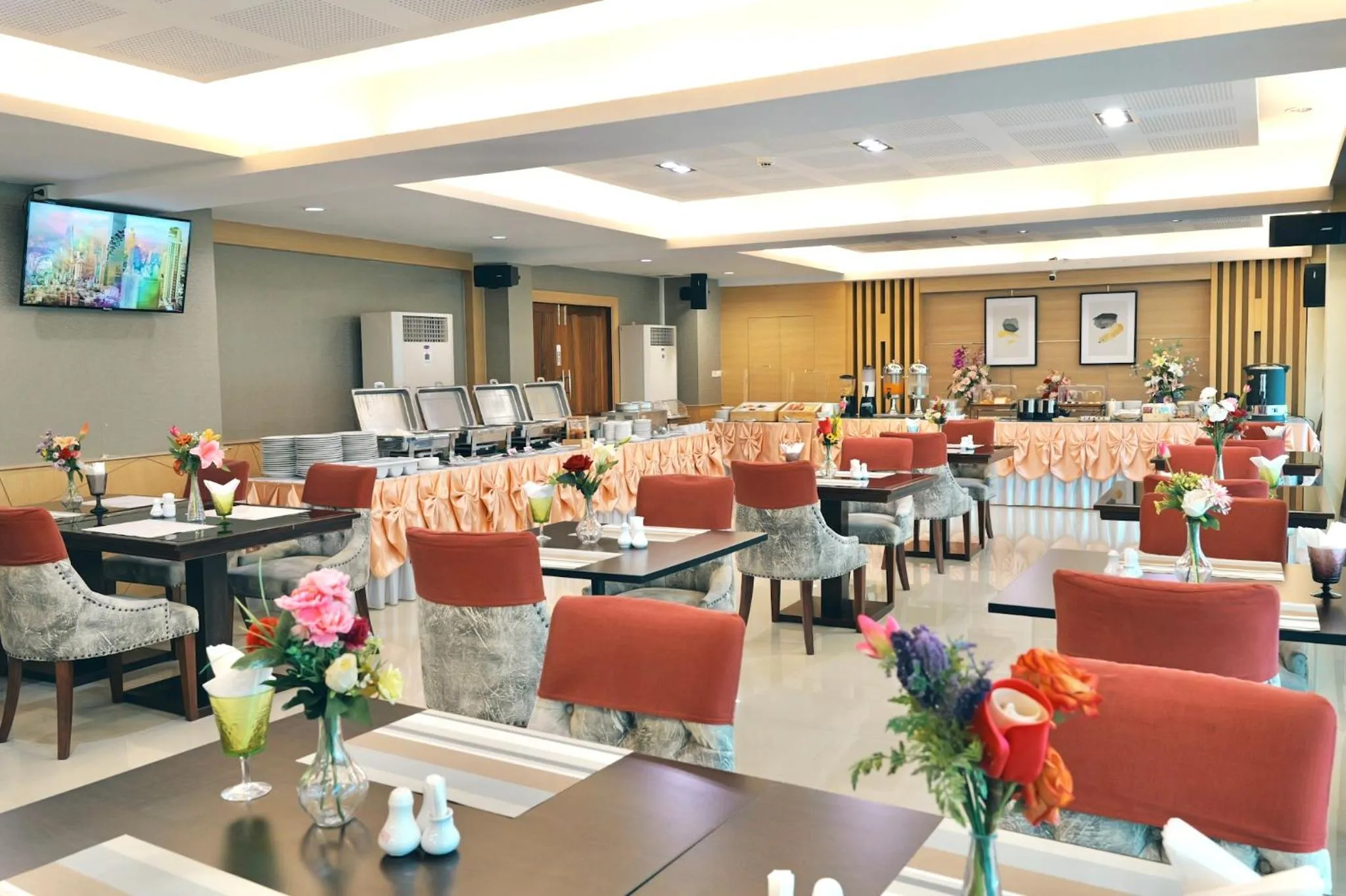 Restaurant/places to eat in Tubtim Siam Suvarnabhumi Hotel