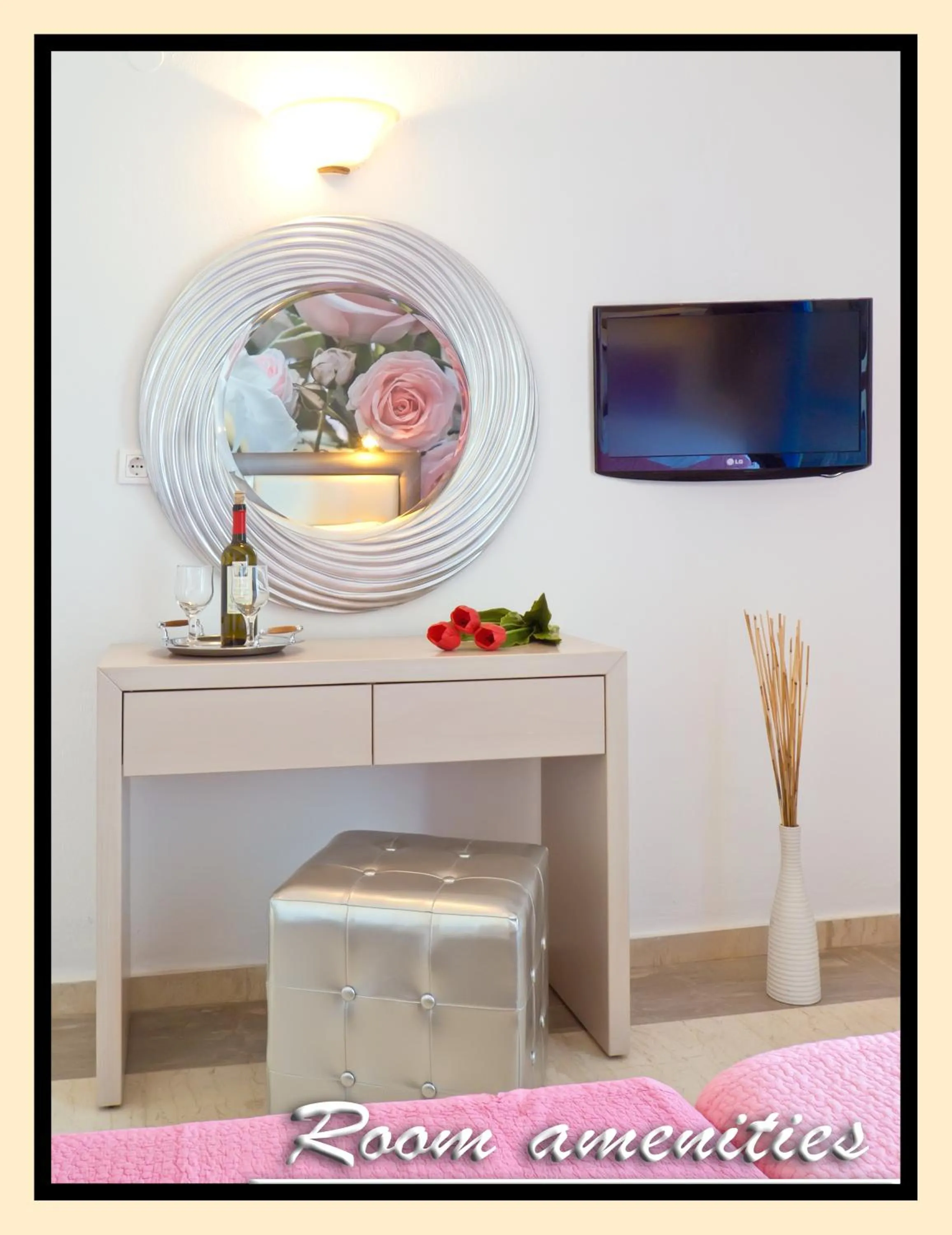 Decorative detail in Pyrgos Beach Hotel Apartments