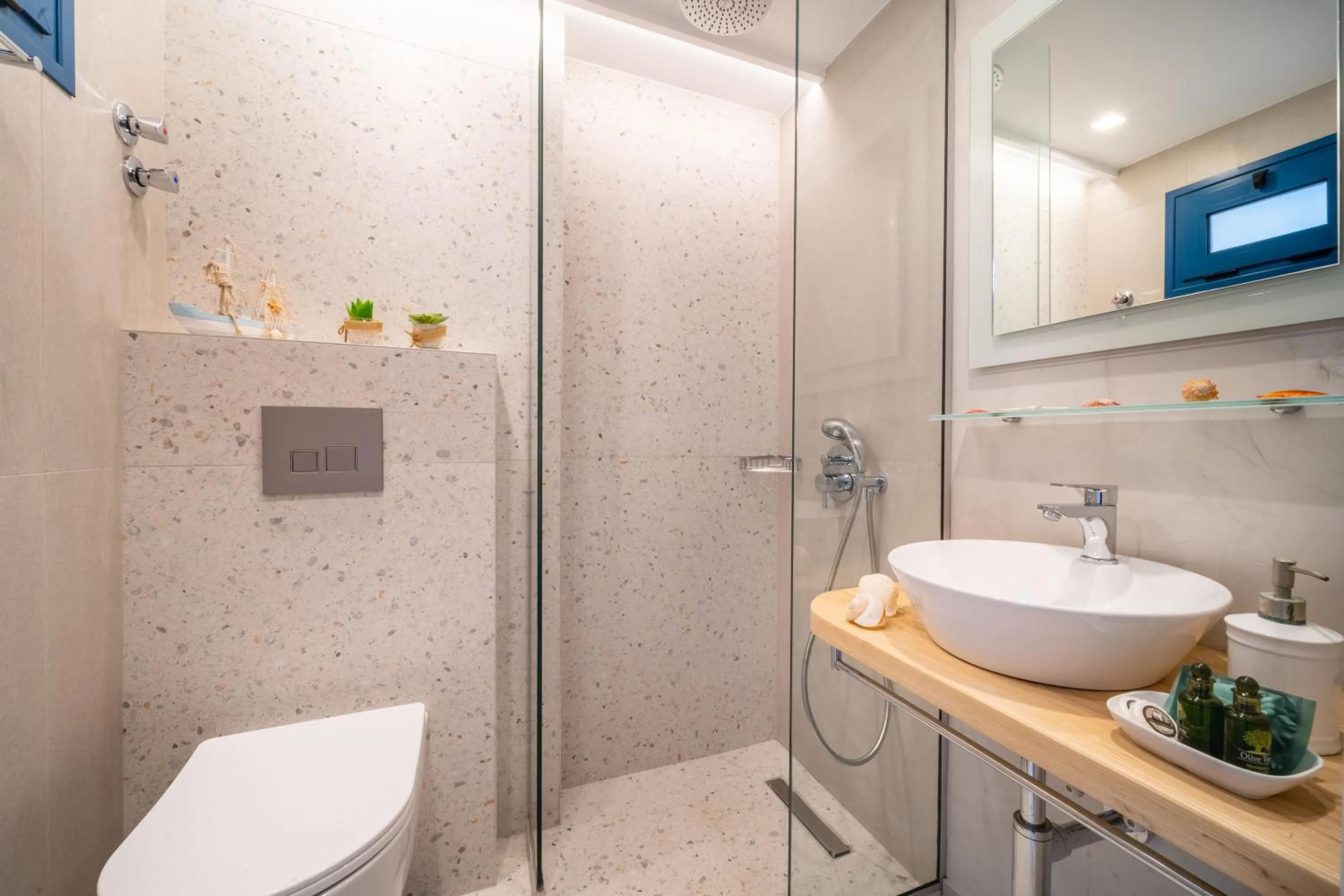 Toilet in Pyrgos Beach Hotel Apartments