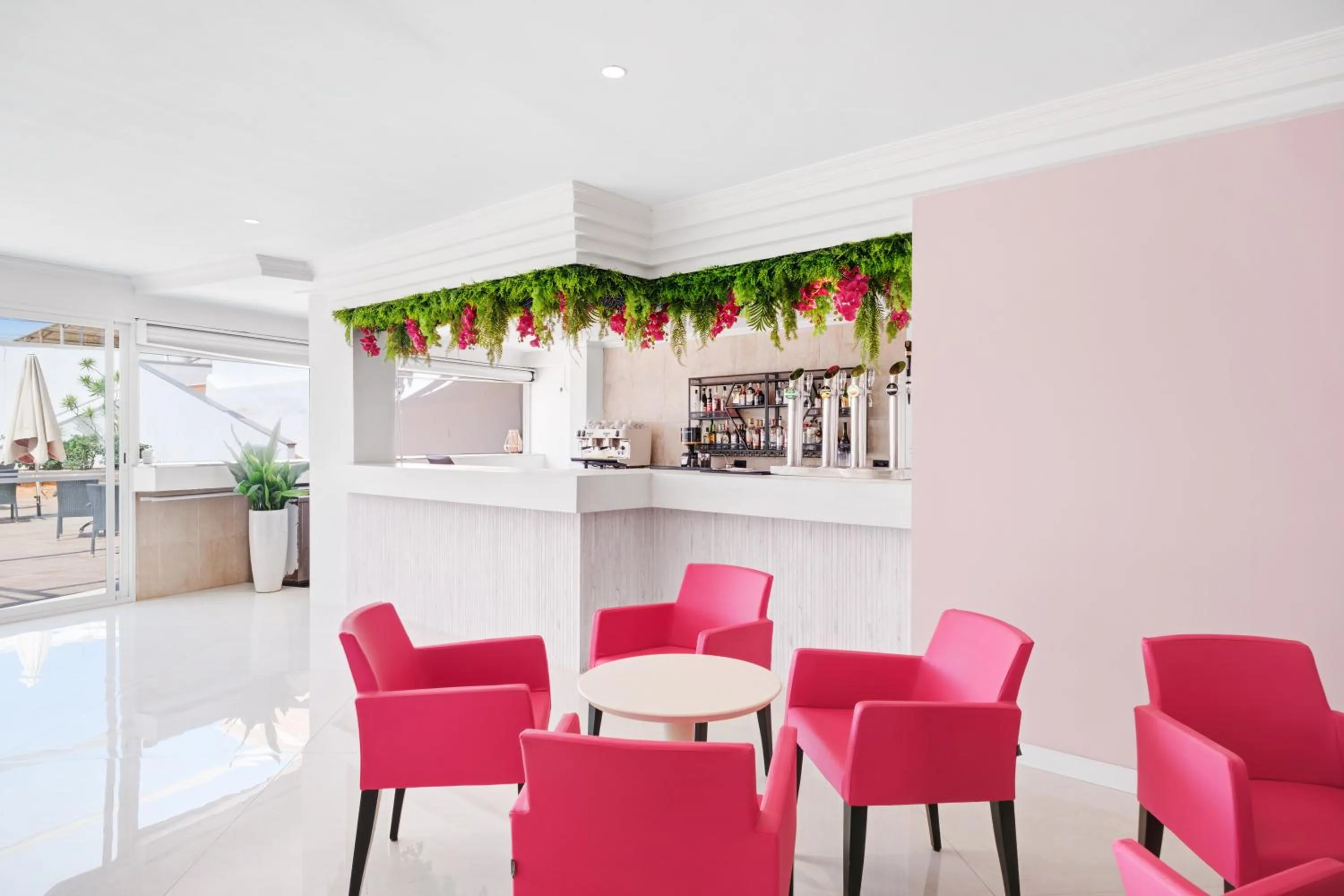 Lounge or bar in Hotel Ankaa - Adults Only