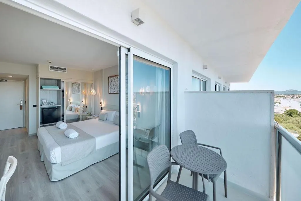 Bed in Hotel Ankaa - Adults Only