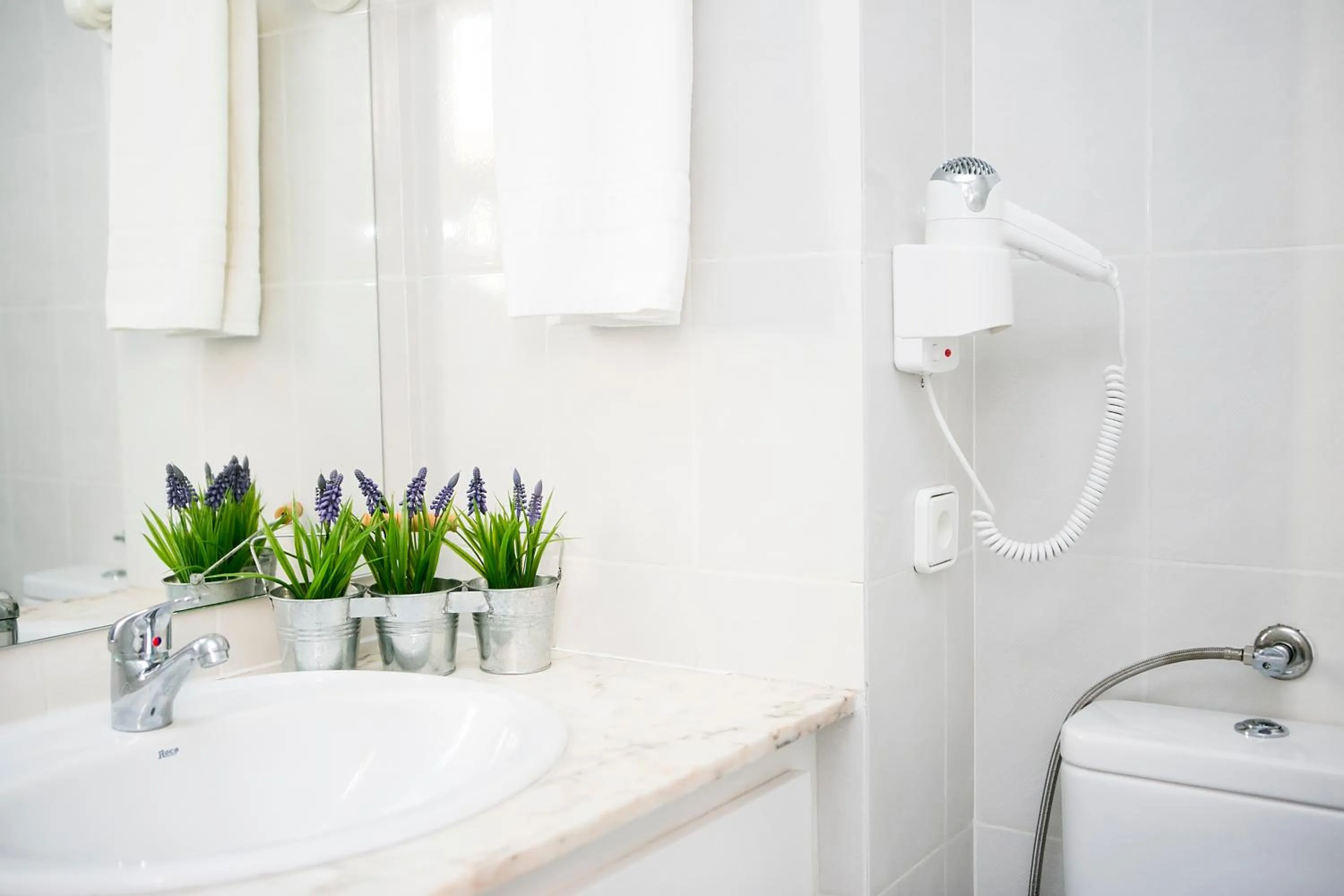 Bathroom in Hotel Canada