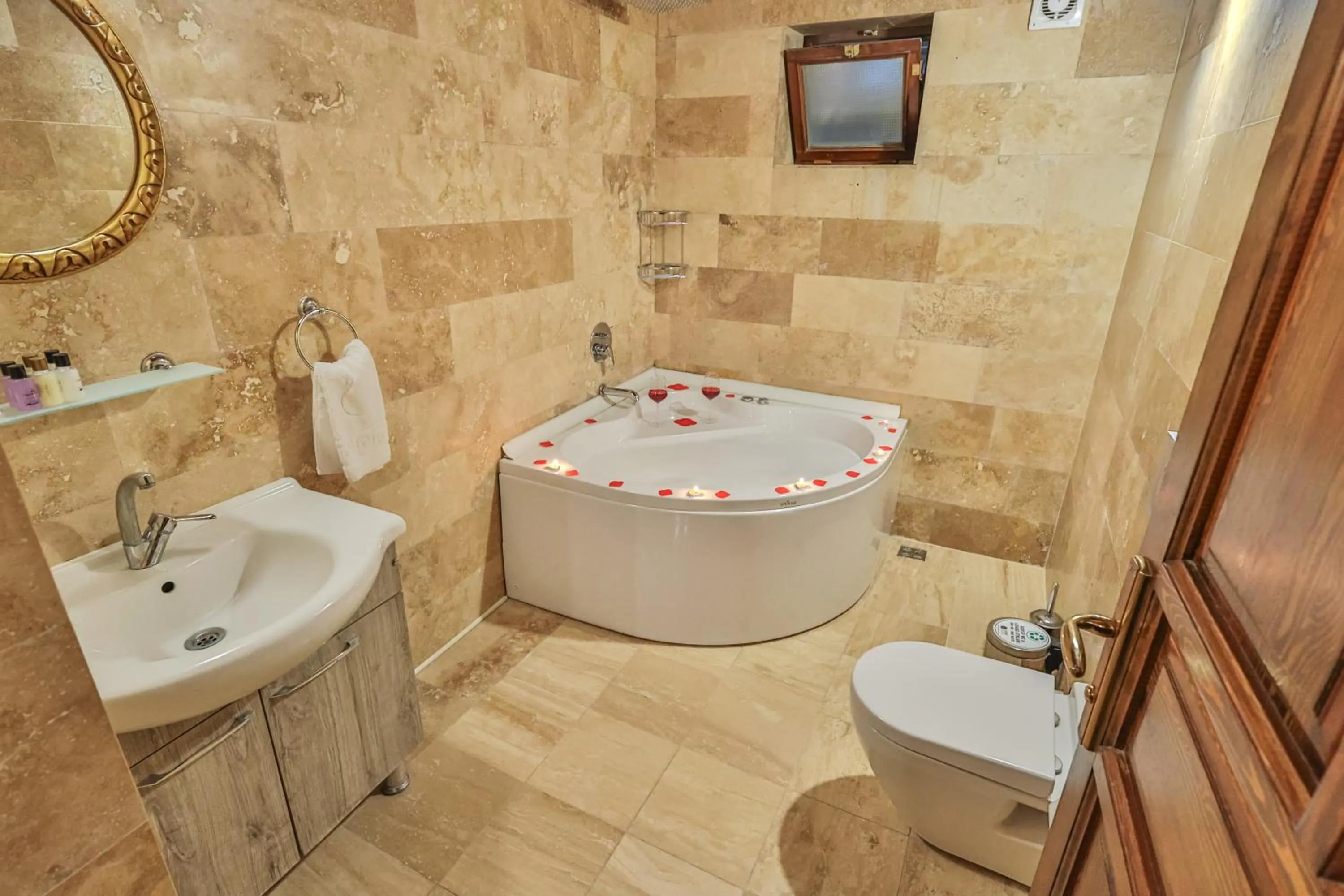 Shower in Bedrock Cave Hotel