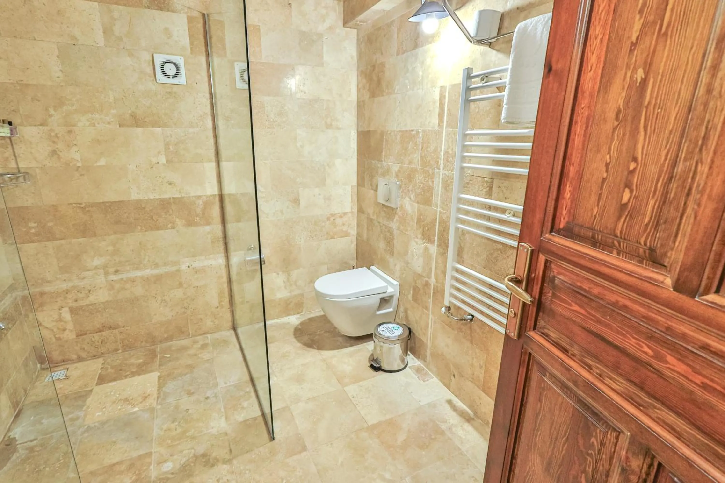 Bathroom in Bedrock Cave Hotel