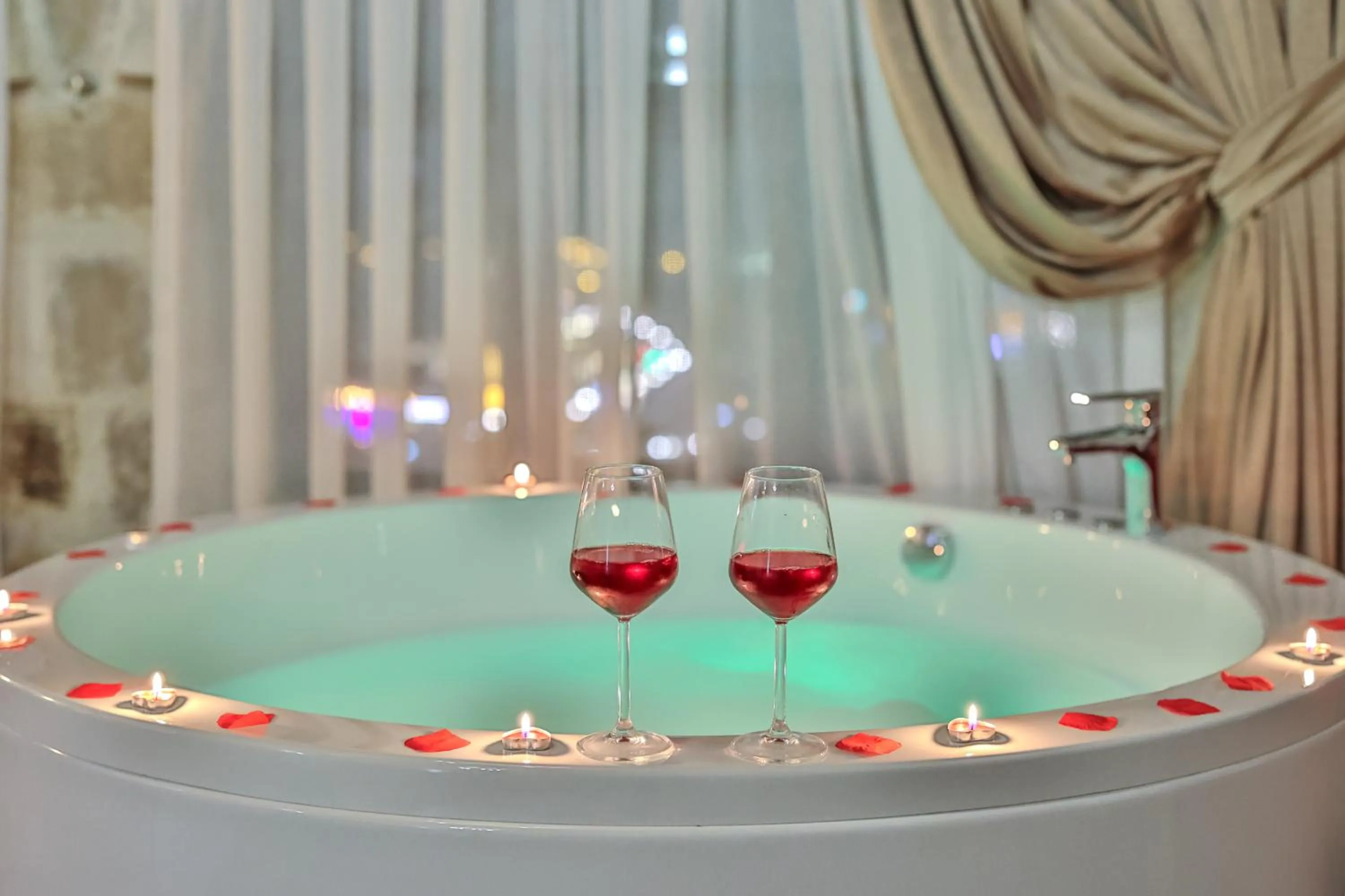 Natural landscape in Bedrock Cave Hotel