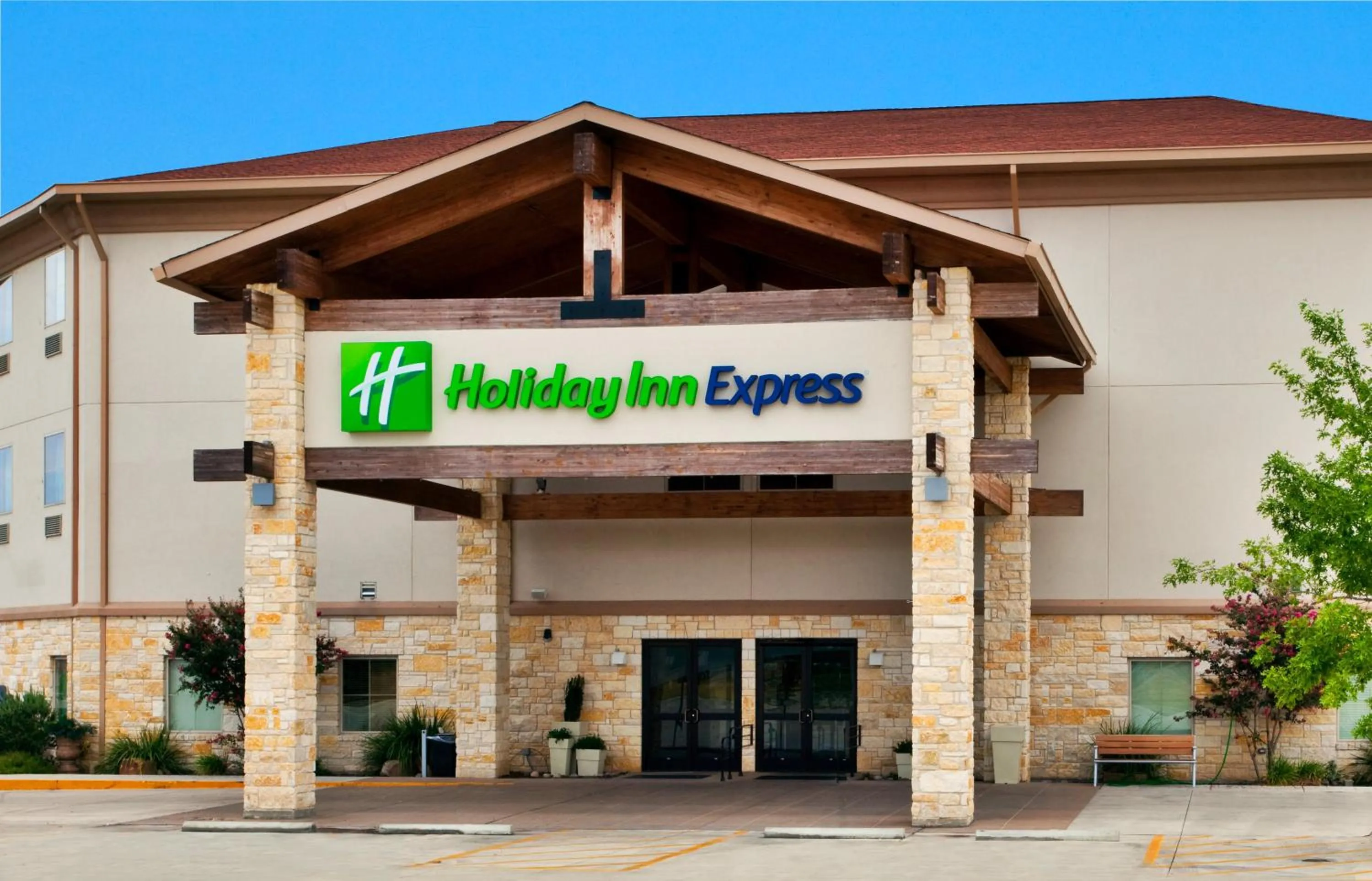 Property building in Holiday Inn Express of Salado-Belton by IHG