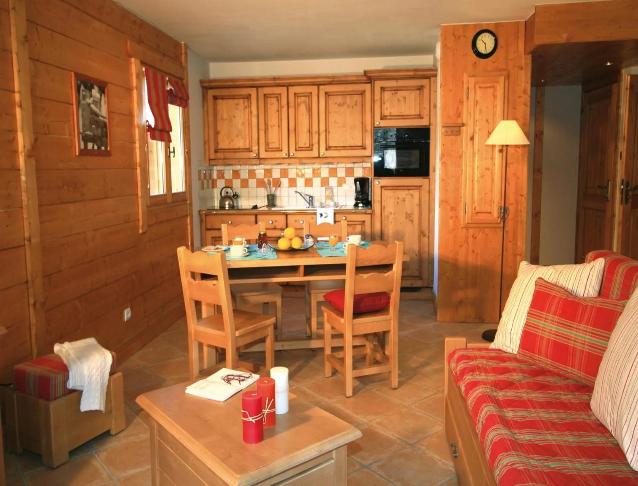 Kitchen or kitchenette in Lagrange Vacances Le Hameau du Rocher Blanc