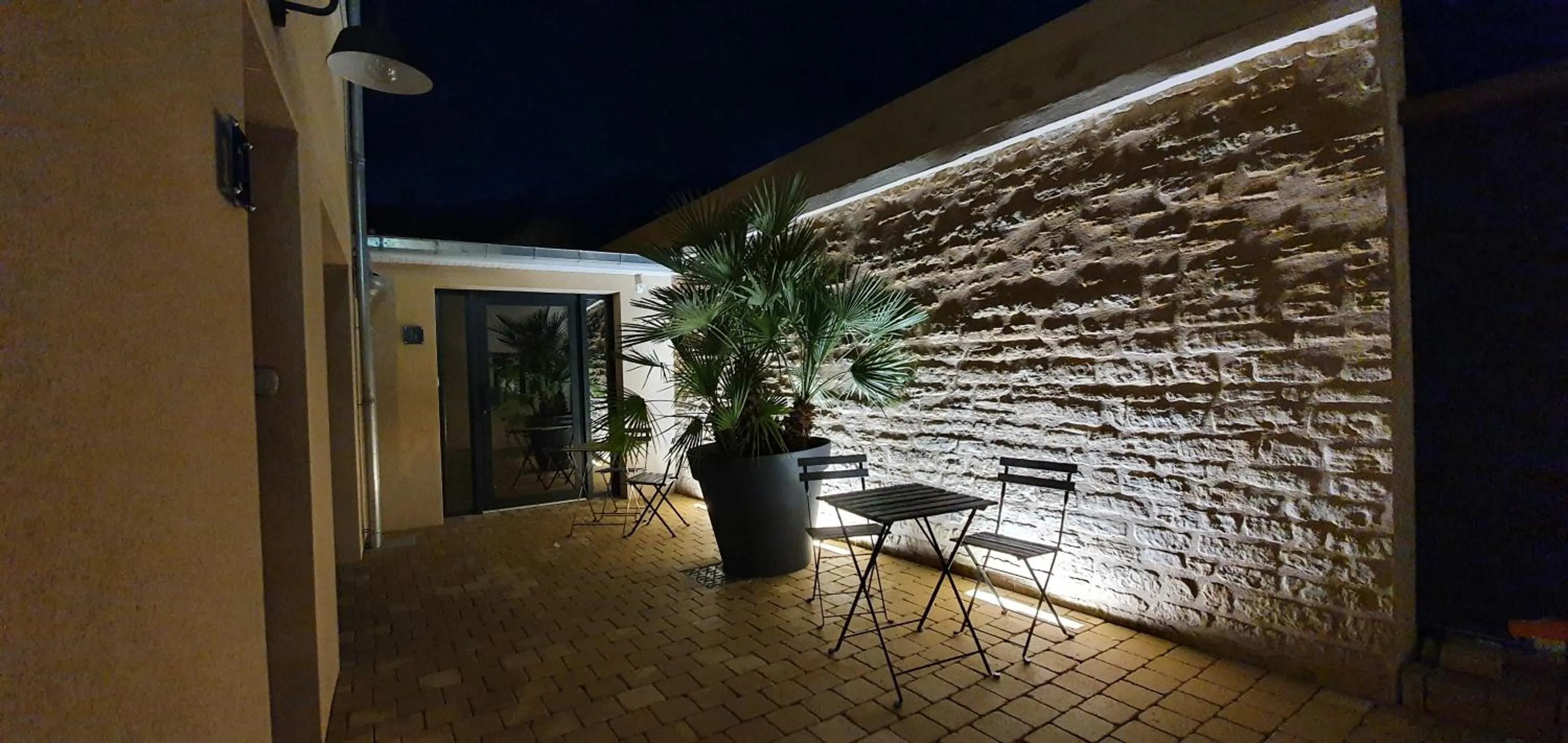 Hotel restaurant La Pêcherie - Le manoir d'à coté - Les 5 ruches -Logis hôtels