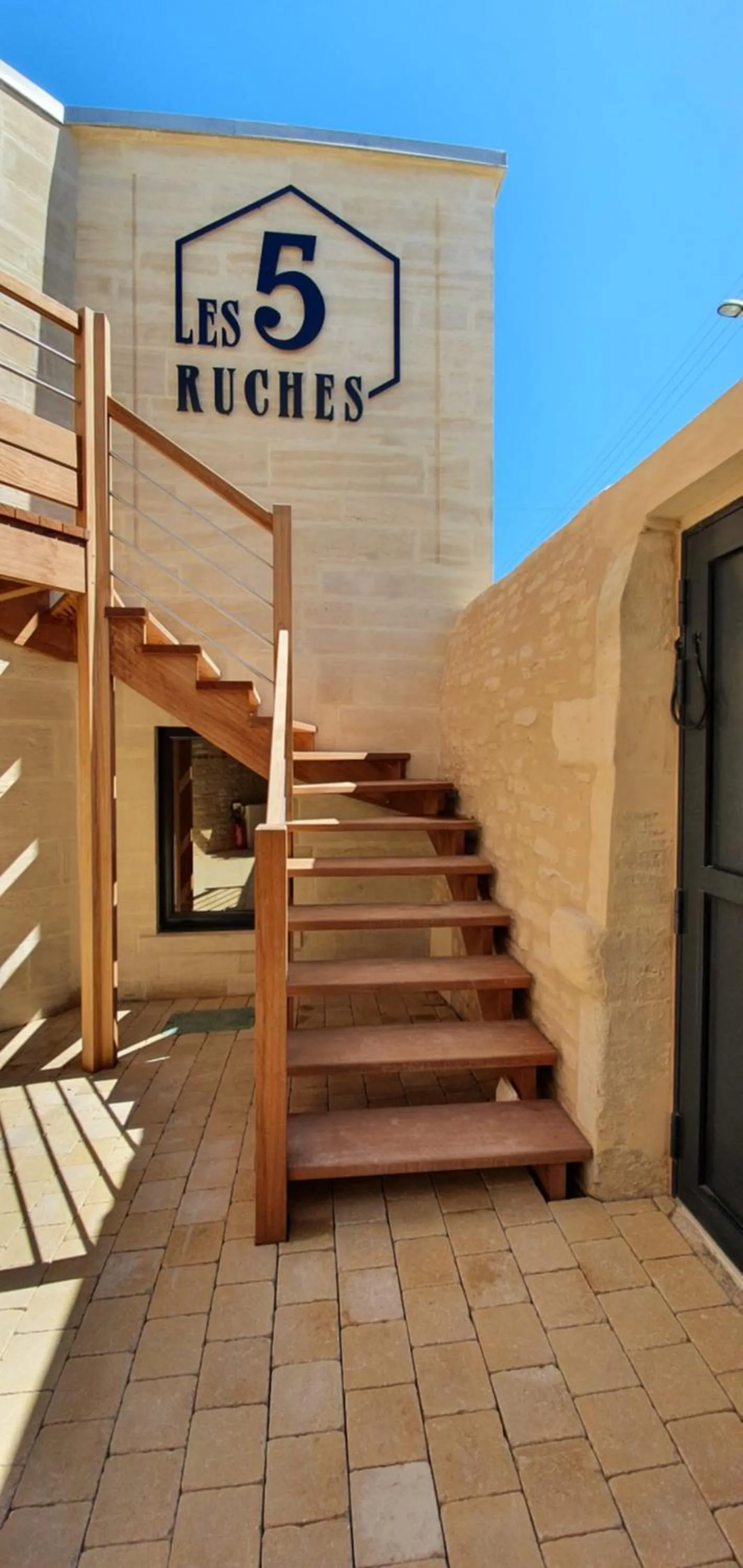 Property building in Hotel restaurant La Pêcherie - Le manoir d'à coté - Les 5 ruches -Logis hôtels