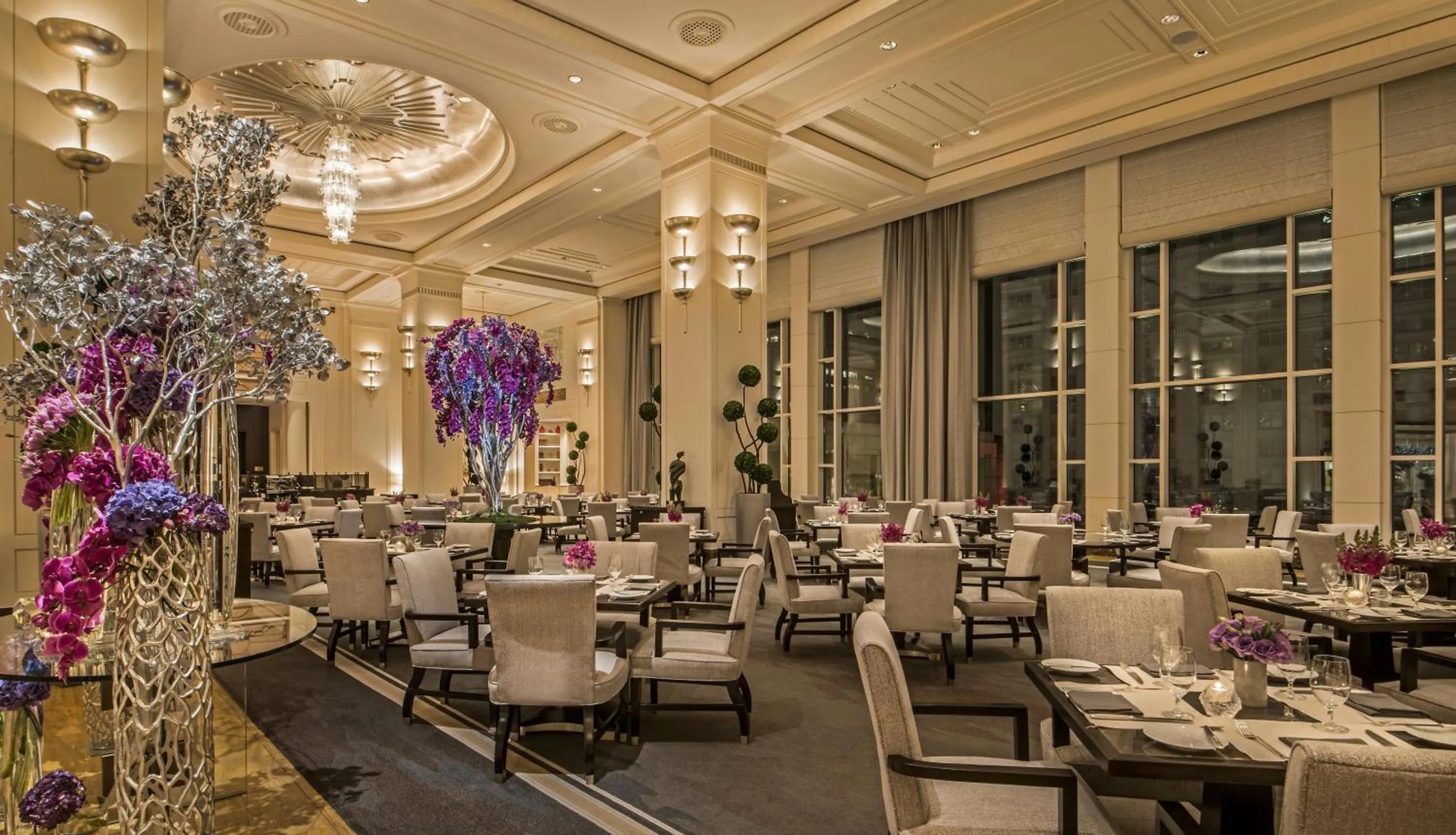 Restaurant/places to eat in The Peninsula Chicago