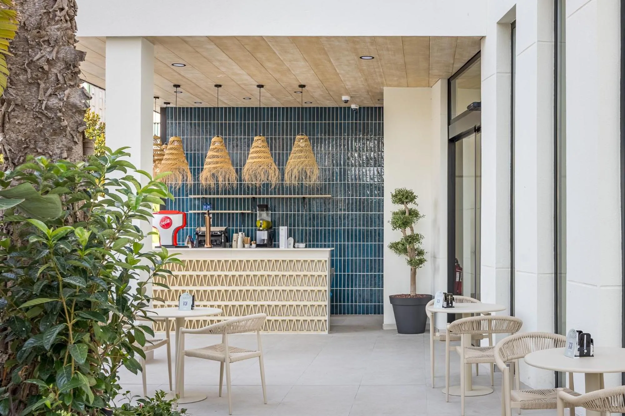 Lounge or bar in Hotel RH Arena - Todo Incluido