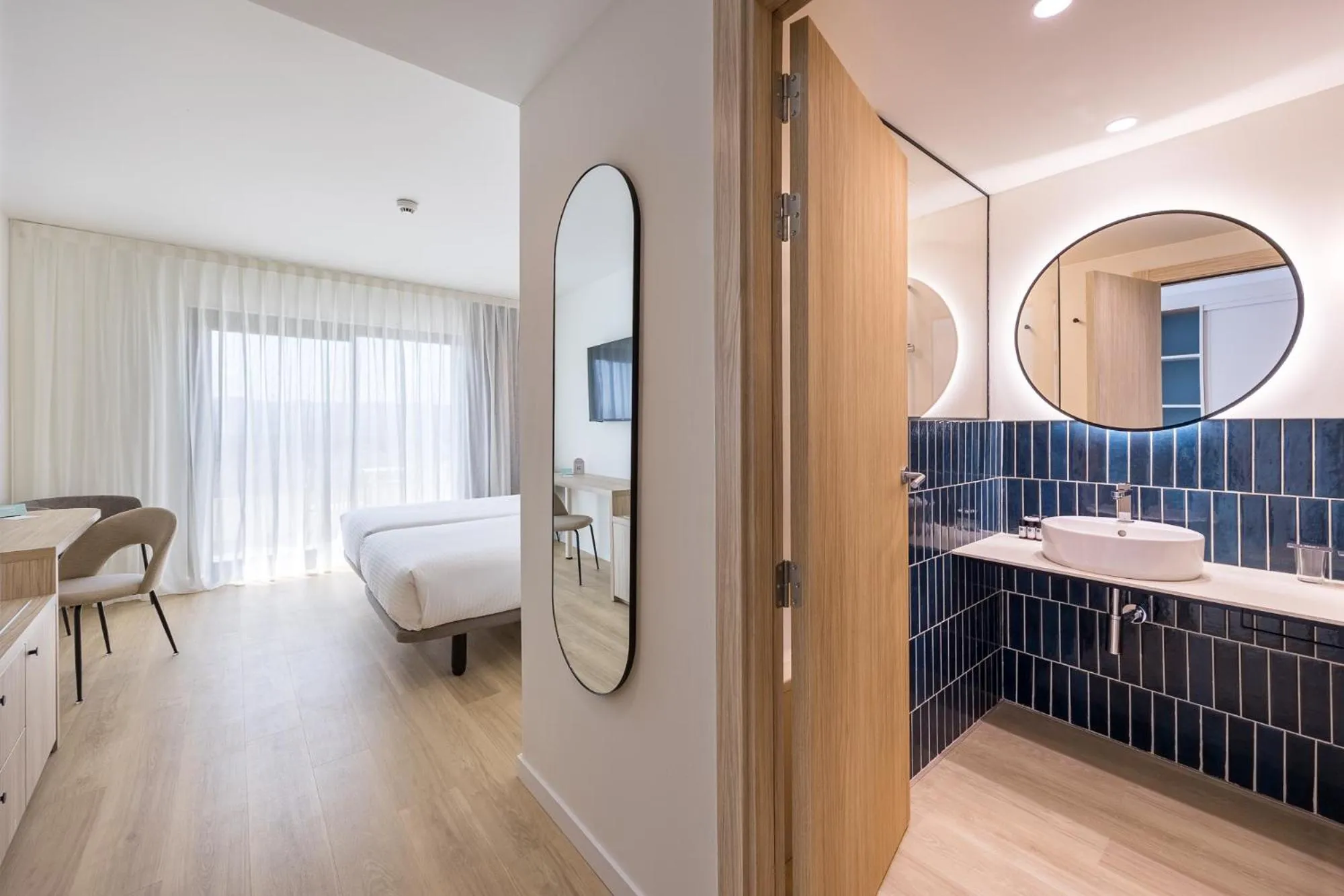 Bathroom, Bed in Hotel RH Arena - Todo Incluido