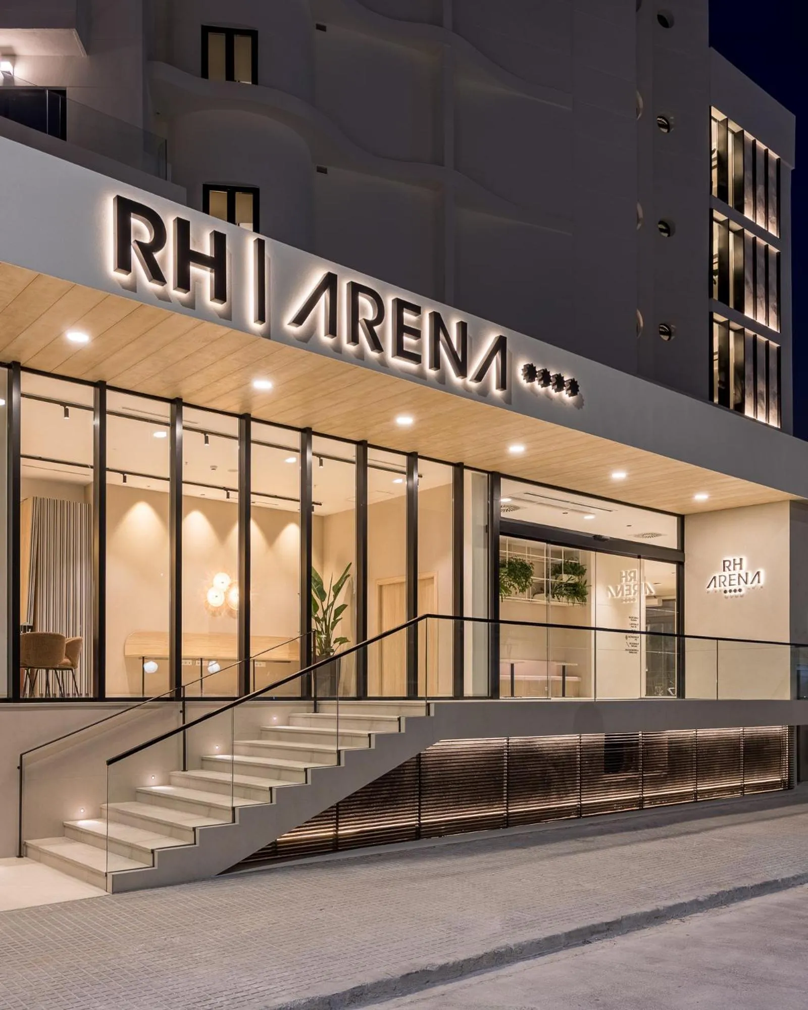Facade/entrance in Hotel RH Arena - Todo Incluido