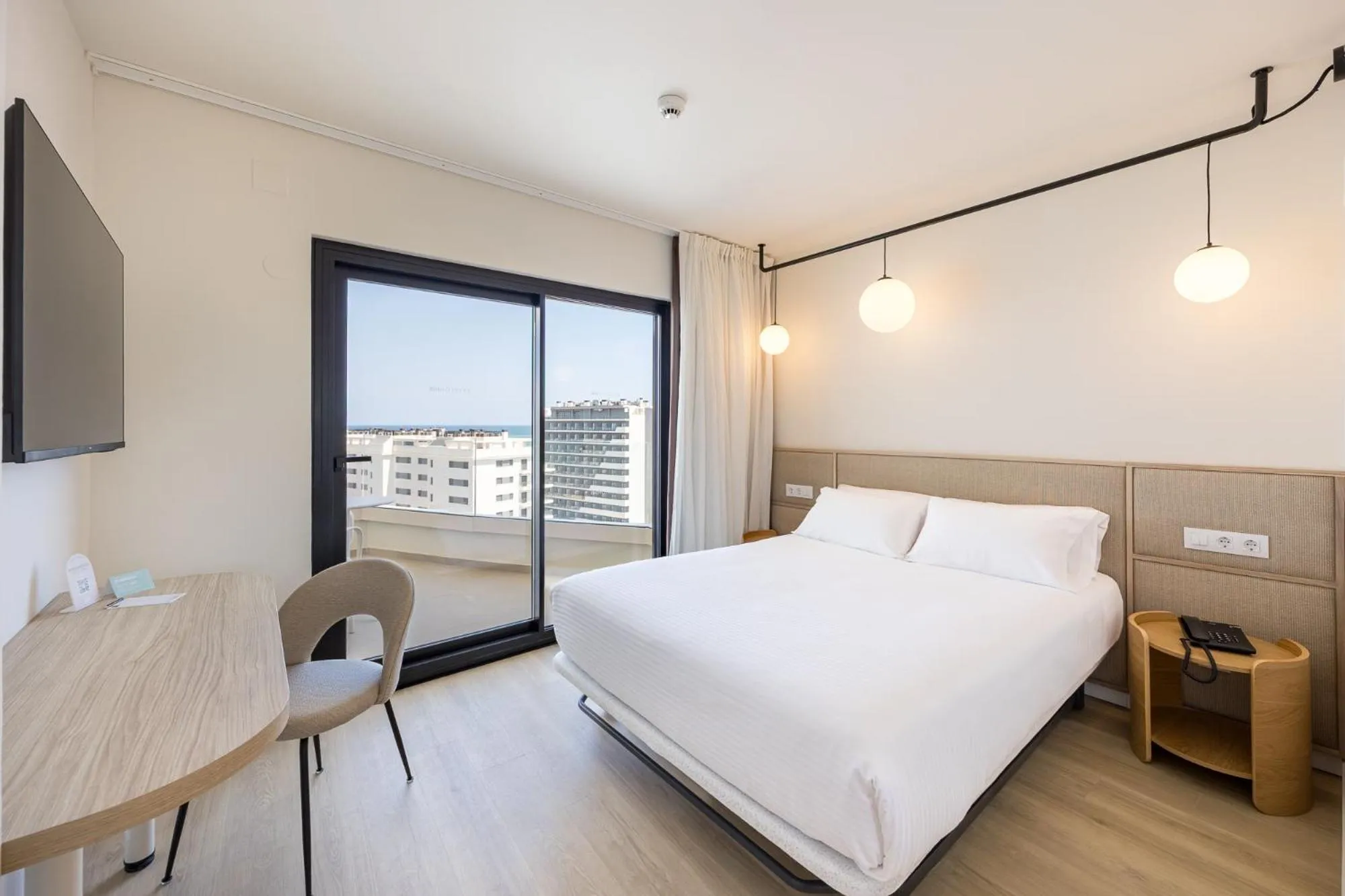 Bedroom, Bed in Hotel RH Arena - Todo Incluido