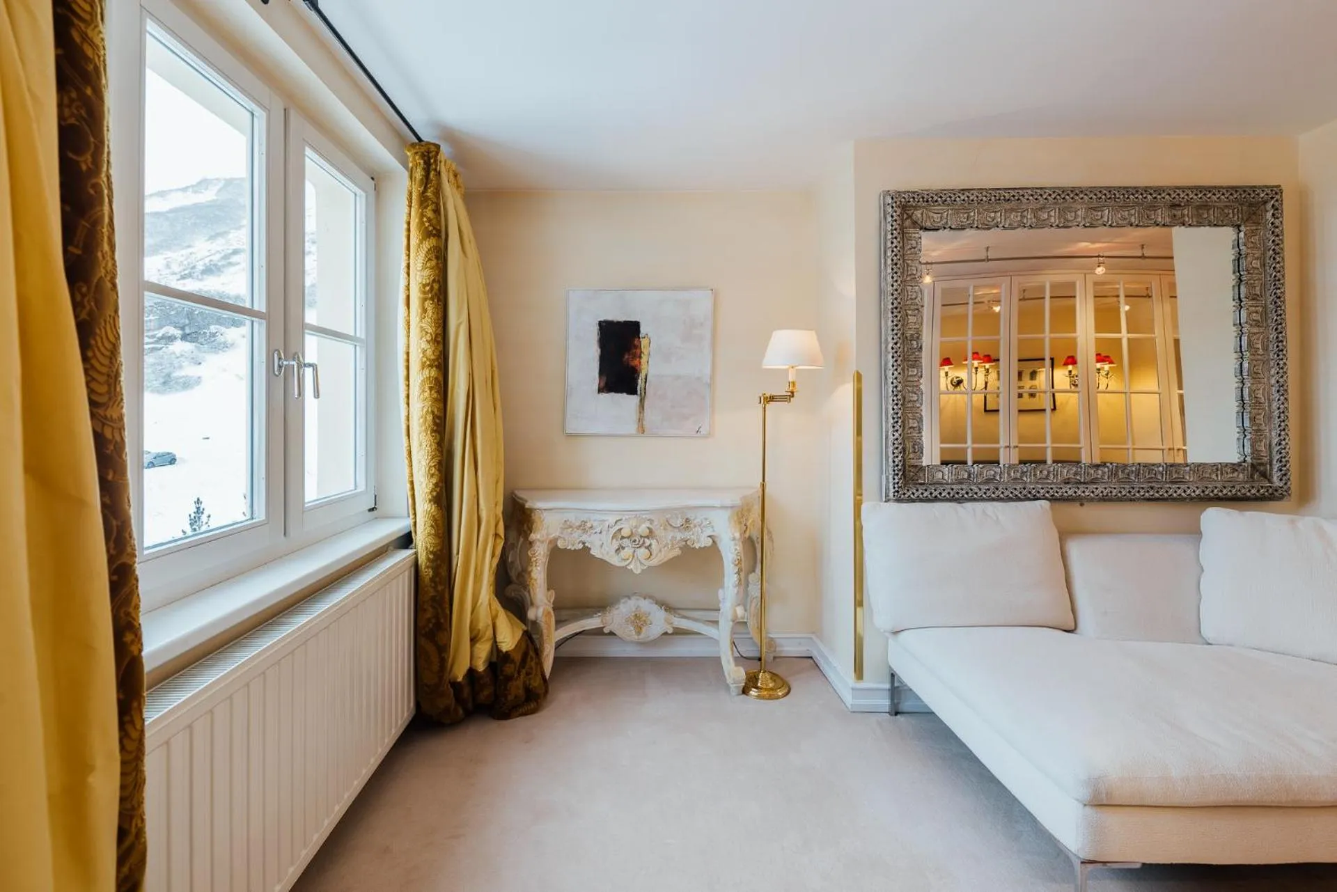 Seating area, Bed in Hotel Edelweiss