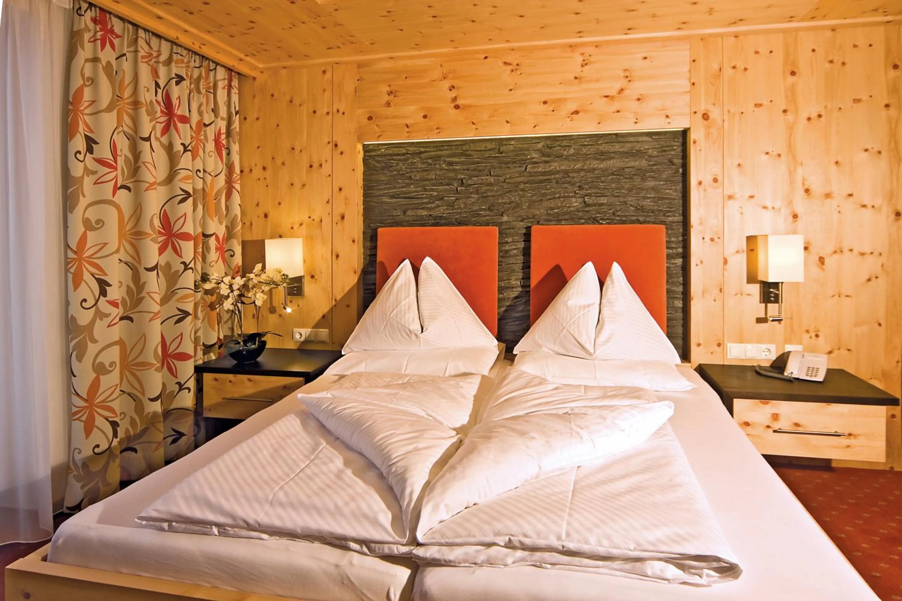 Bed in Landhotel Alpenhof Filzmoos