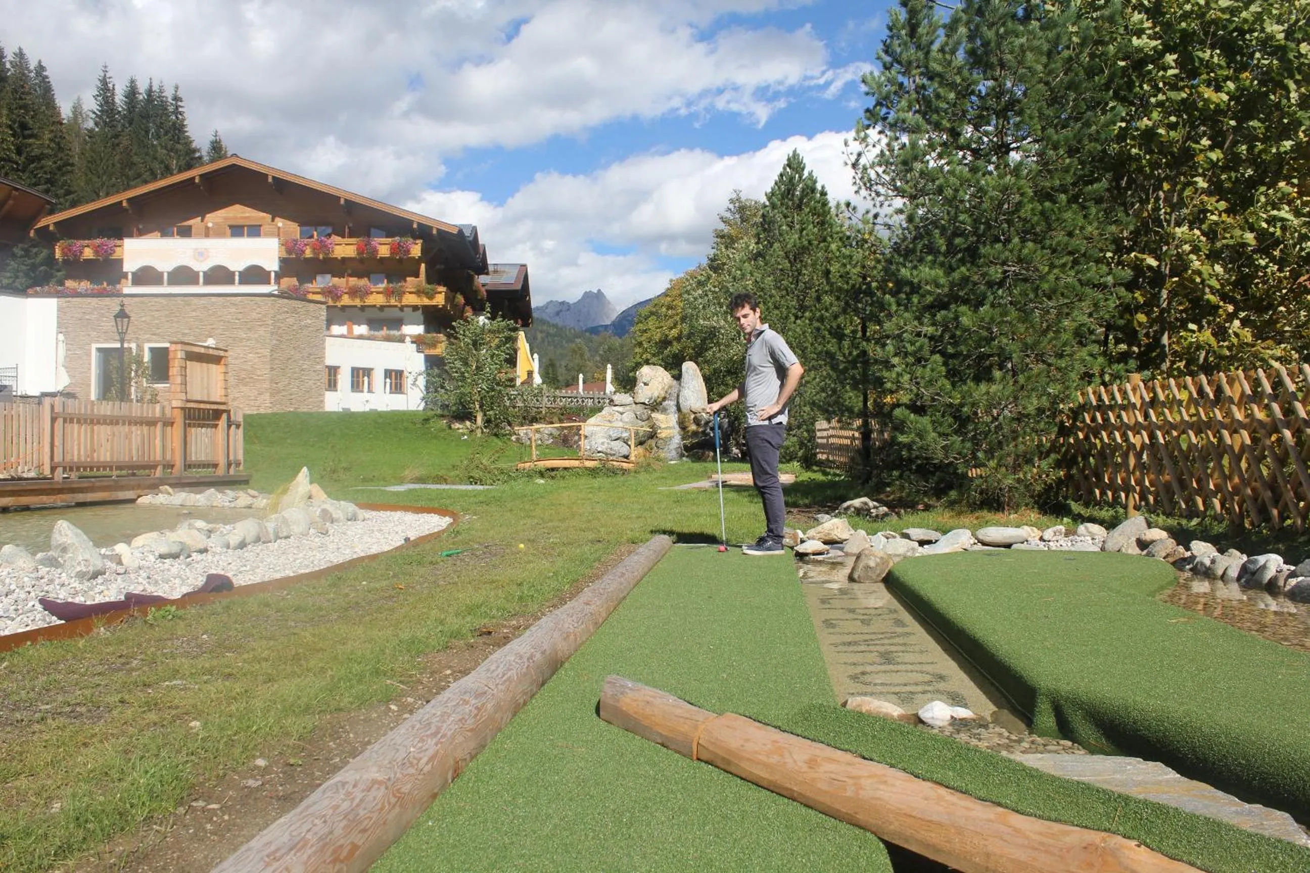 Minigolf in Landhotel Alpenhof Filzmoos