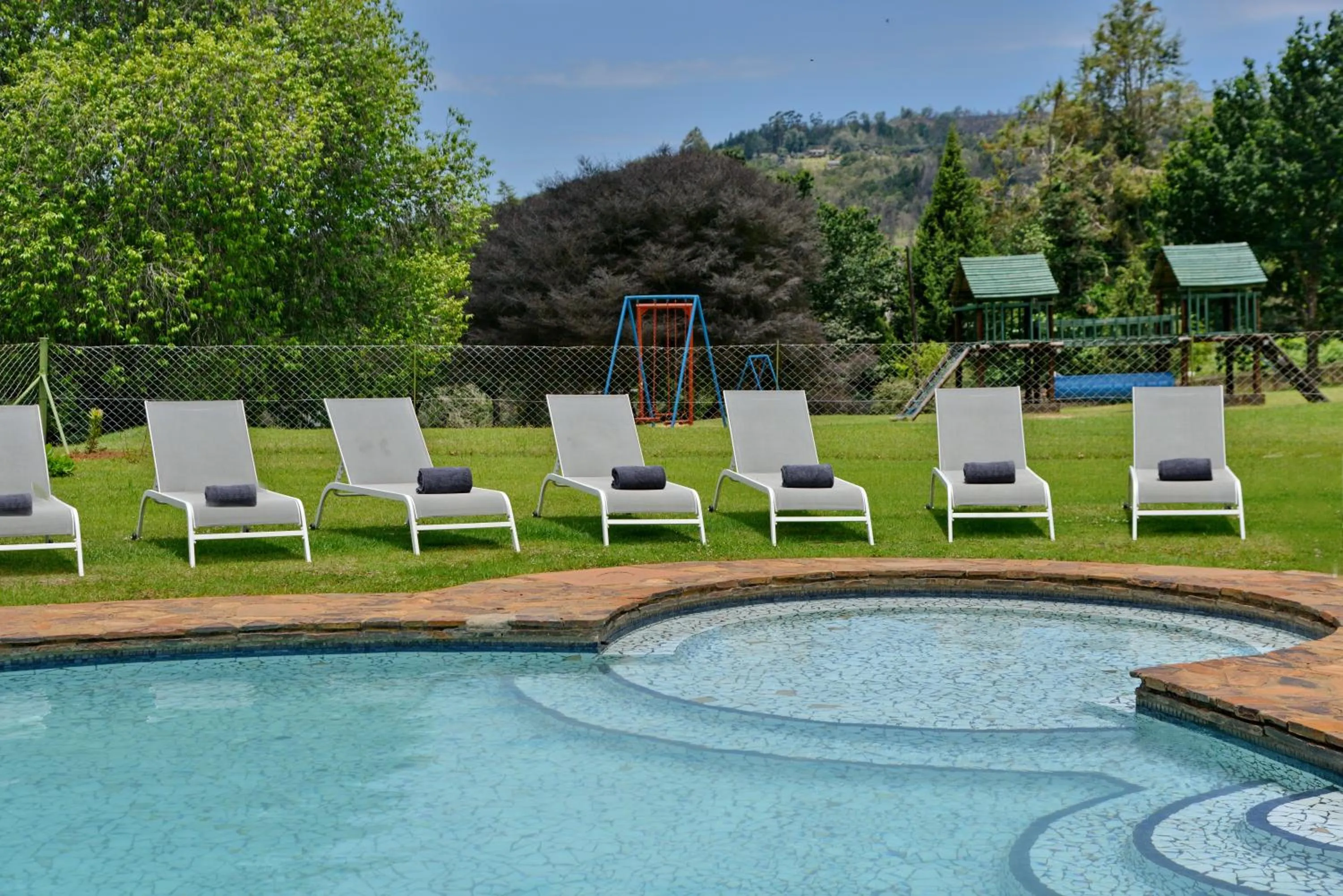 Pool view in Troutbeck Resort