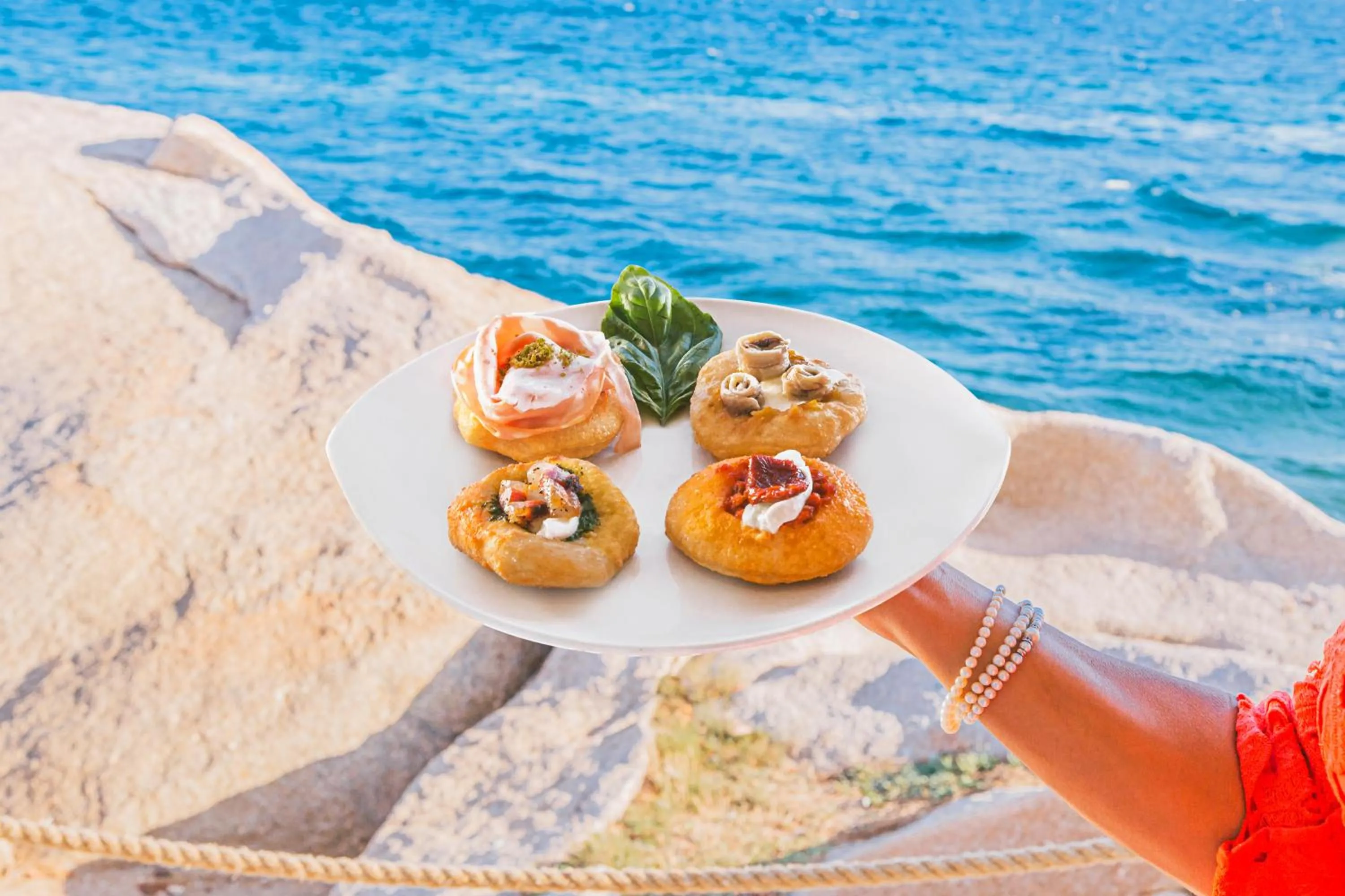 Restaurant/places to eat in Il Gabbiano