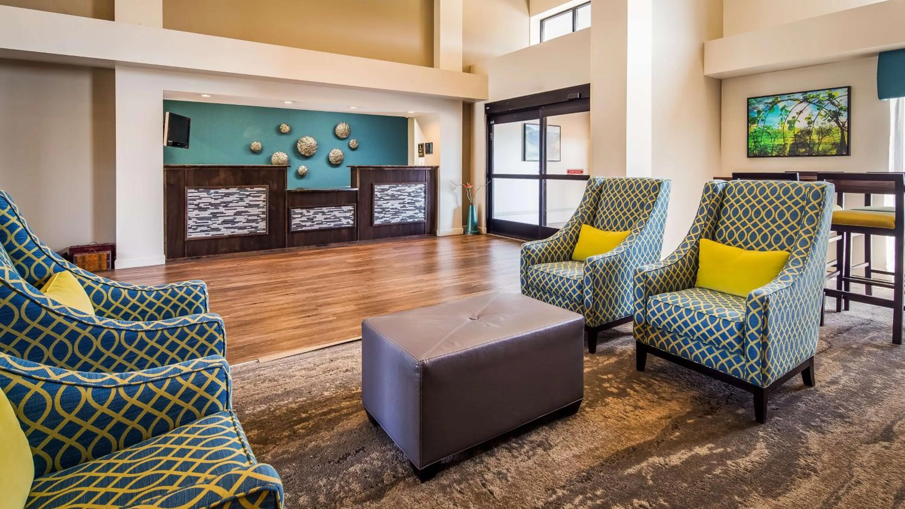 Lobby or reception in Best Western Plus Yadkin Valley Inn & Suites
