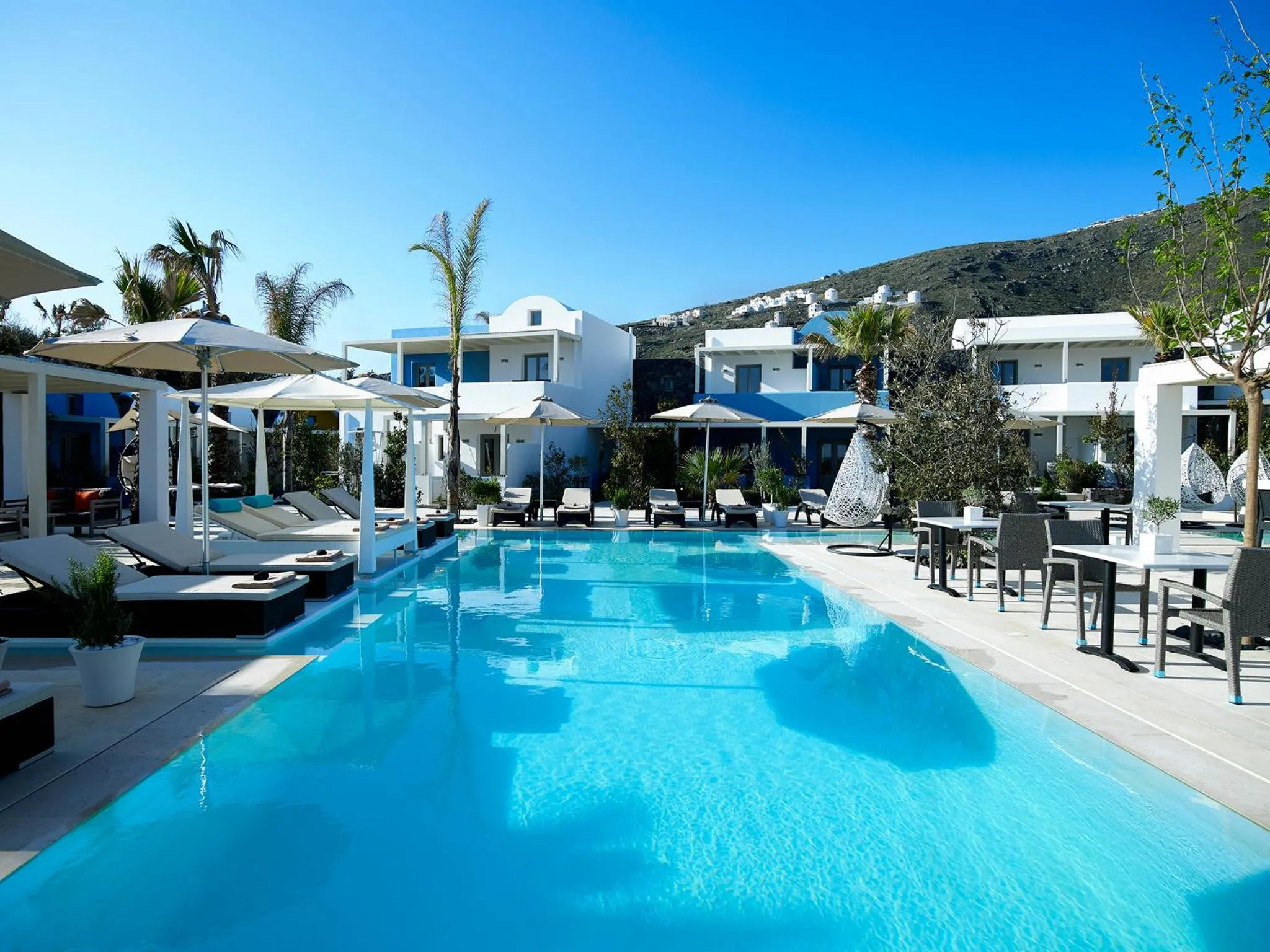 Property building in Aurora Santorini