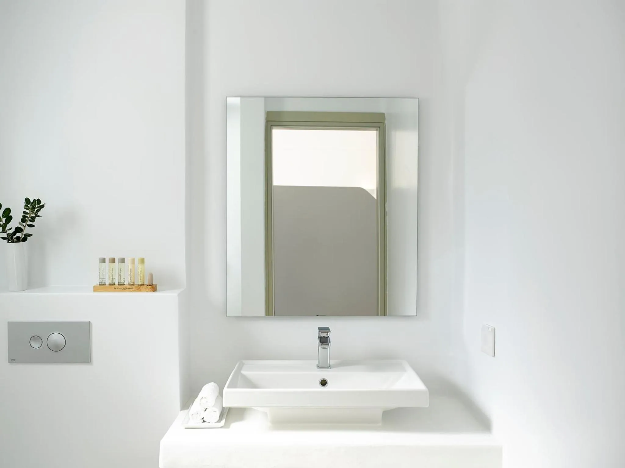 Bathroom in Aurora Santorini