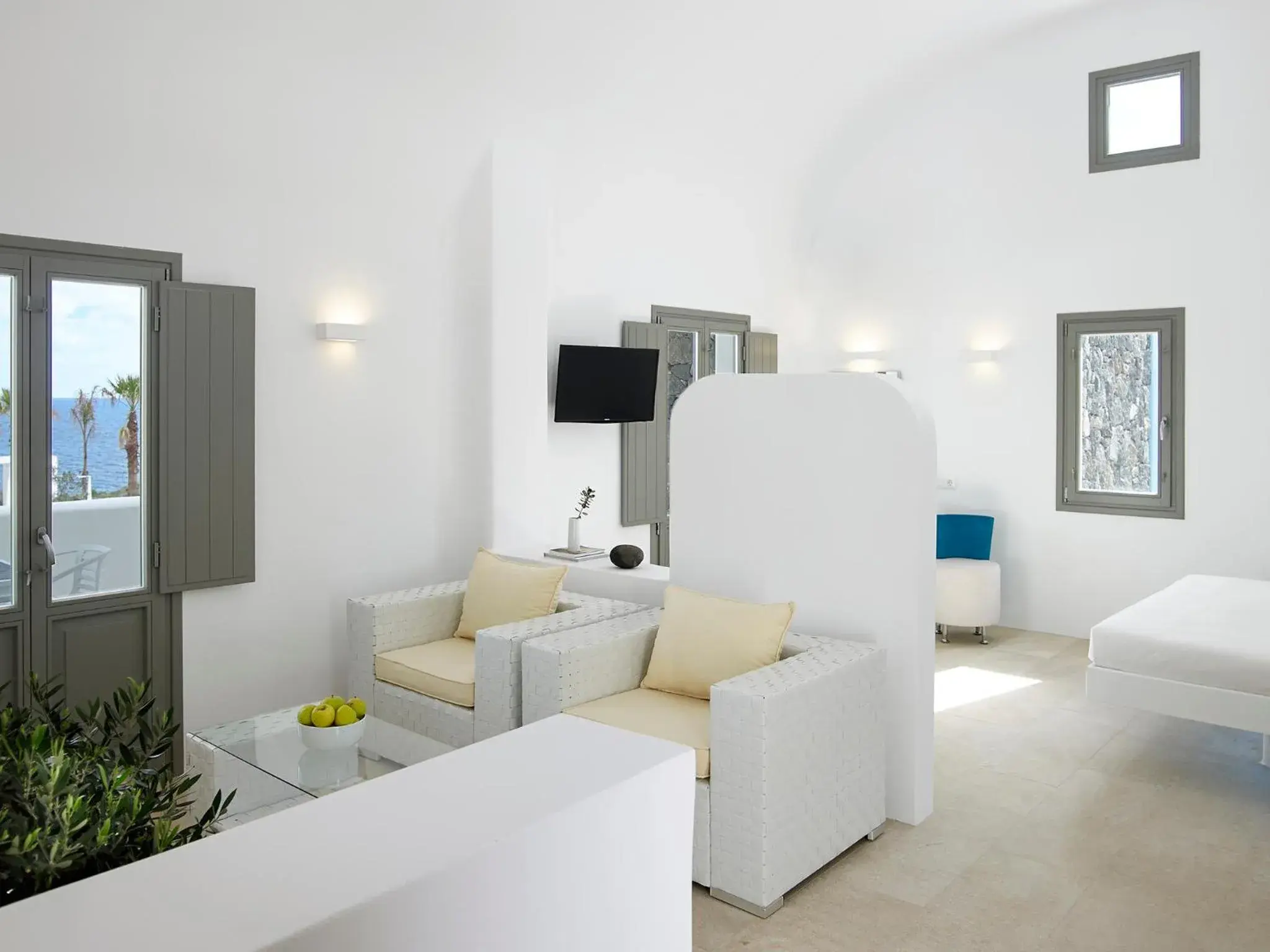 Honeymoon Suite in Aurora Santorini Honeymoon Suite in Aurora Santorini