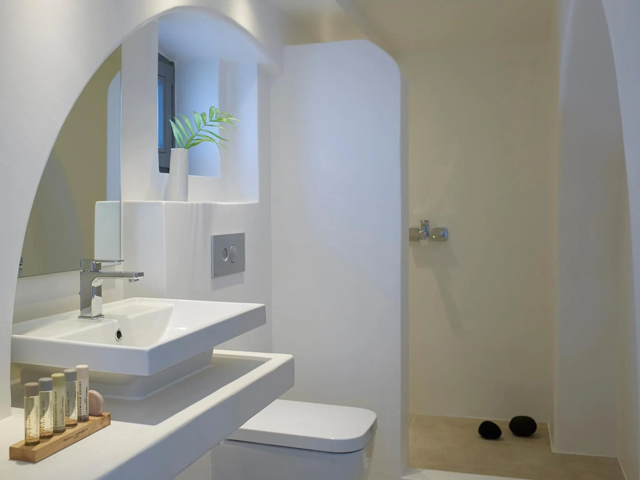 Bathroom in Aurora Santorini