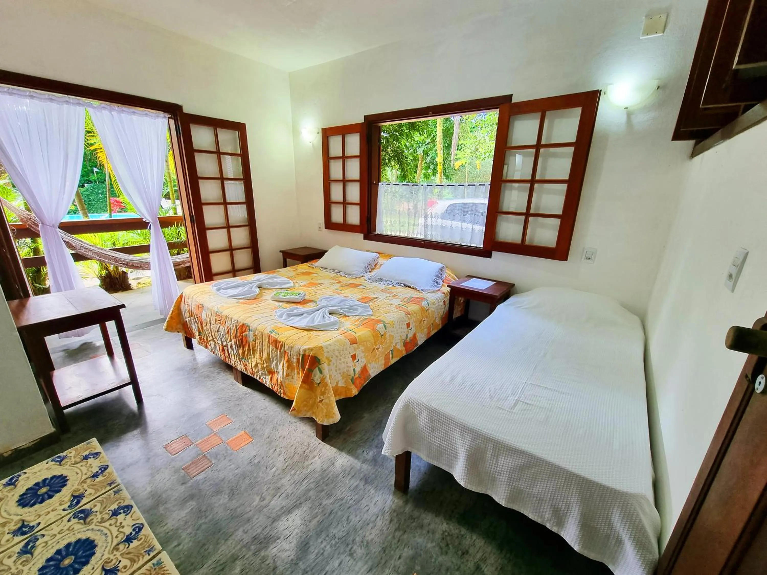 Photo of the whole room, Bed in Pousada Rumo dos Ventos