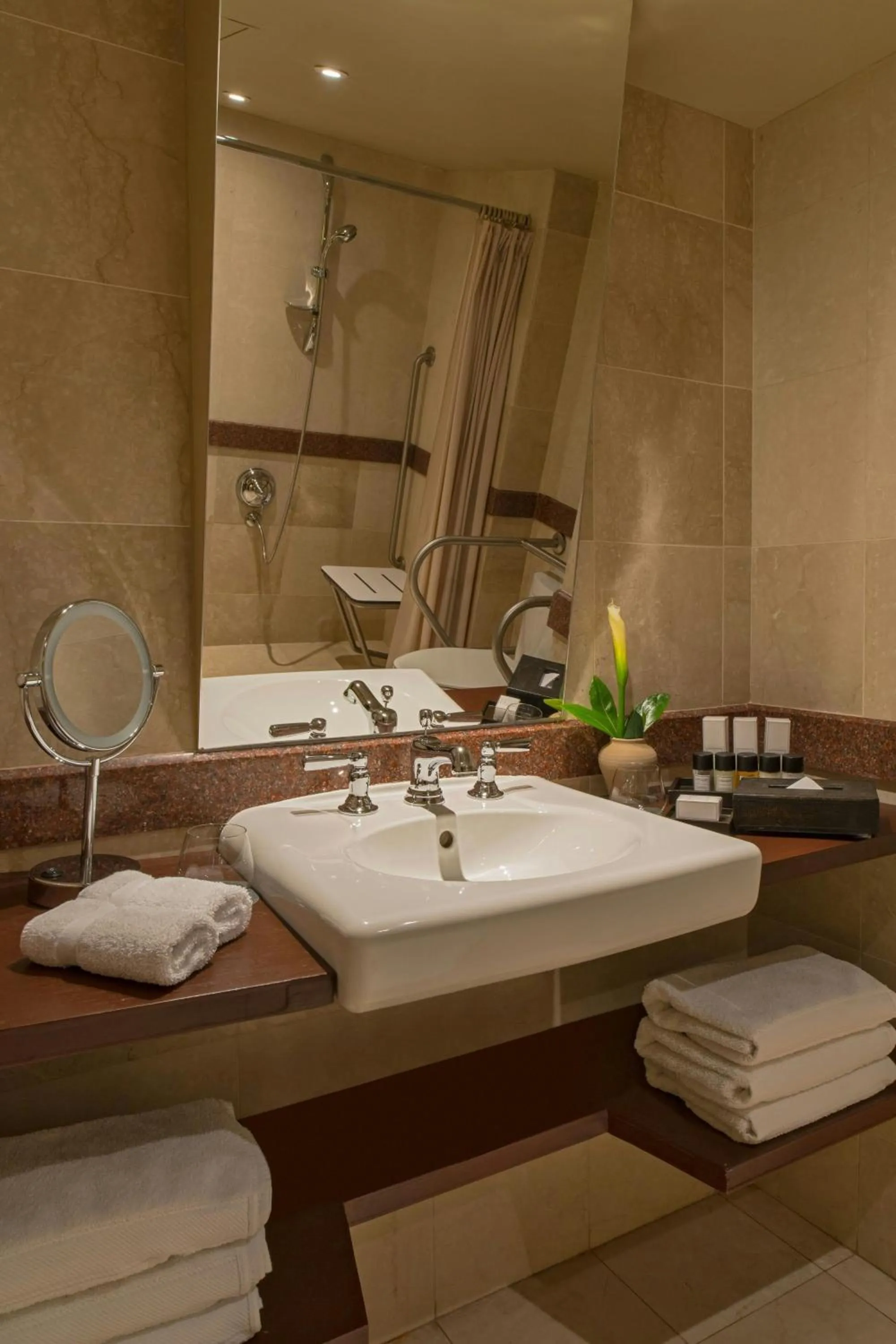 Bathroom in Palacio del Inka, a Luxury Collection Hotel, Cusco