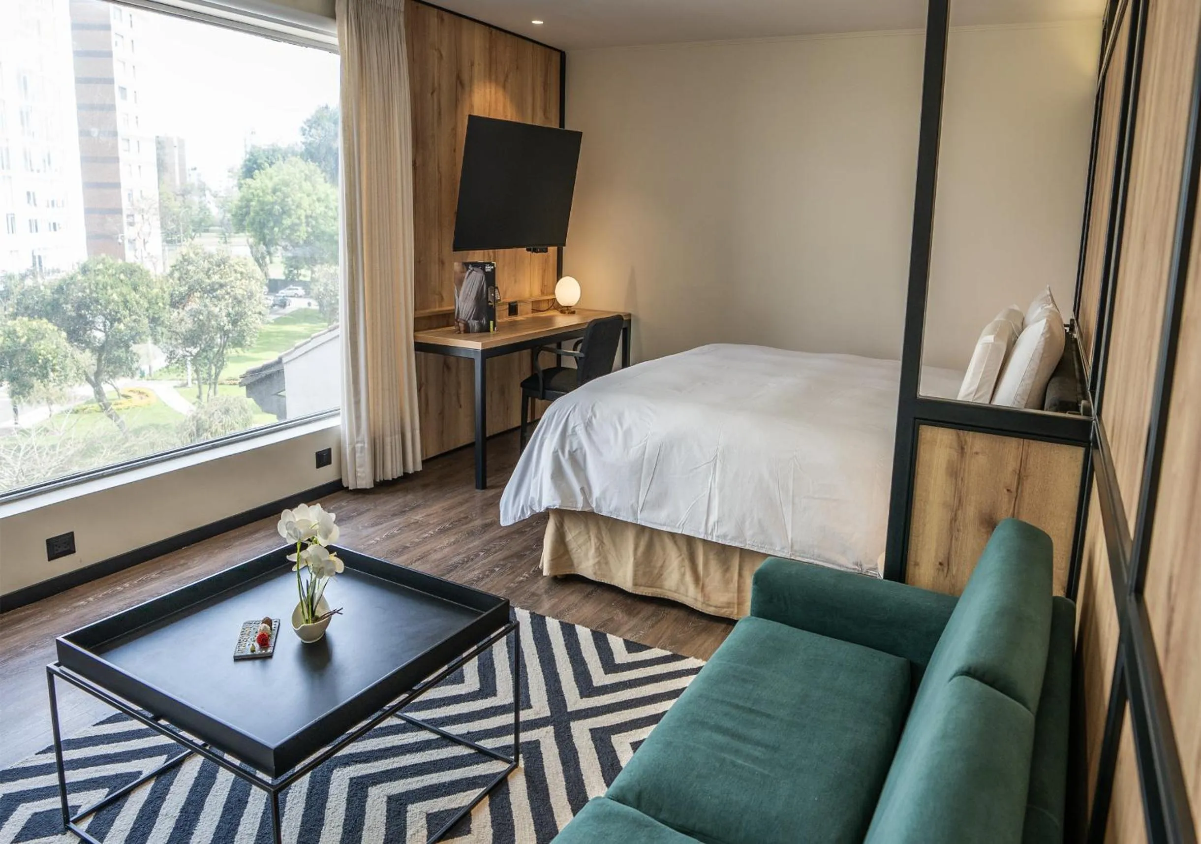 TV and multimedia, Bed in BTH Hotel Lima Golf