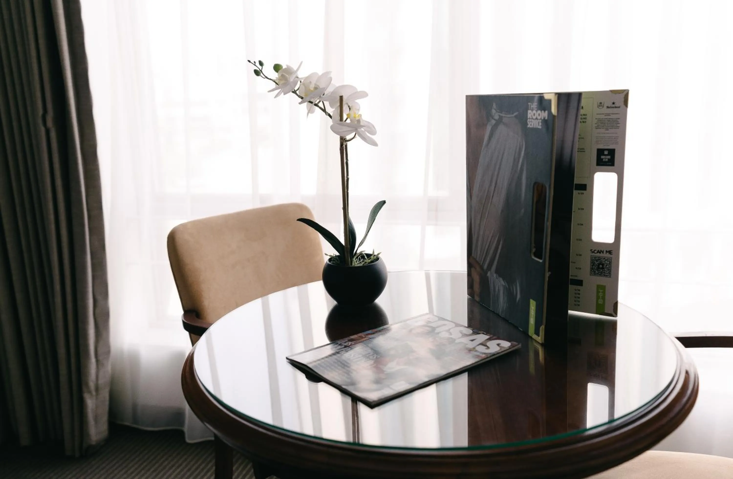 furniture in BTH Hotel Lima Golf