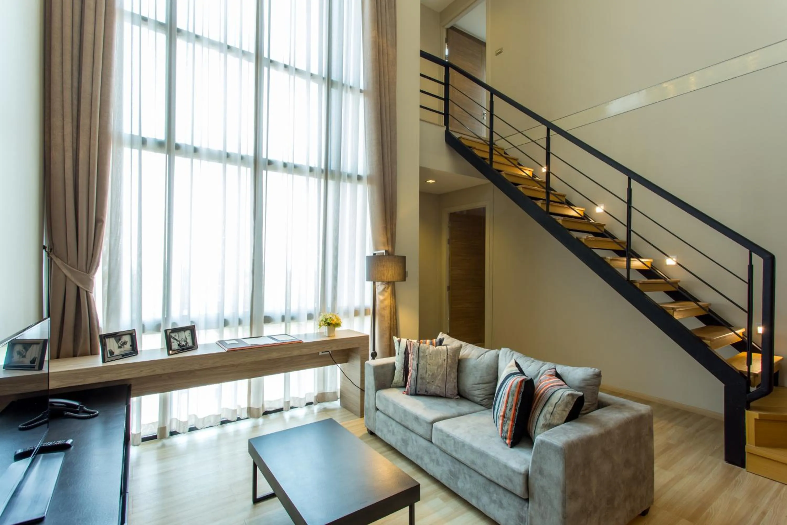 Communal lounge/ TV room in Hyde Park Chiangmai