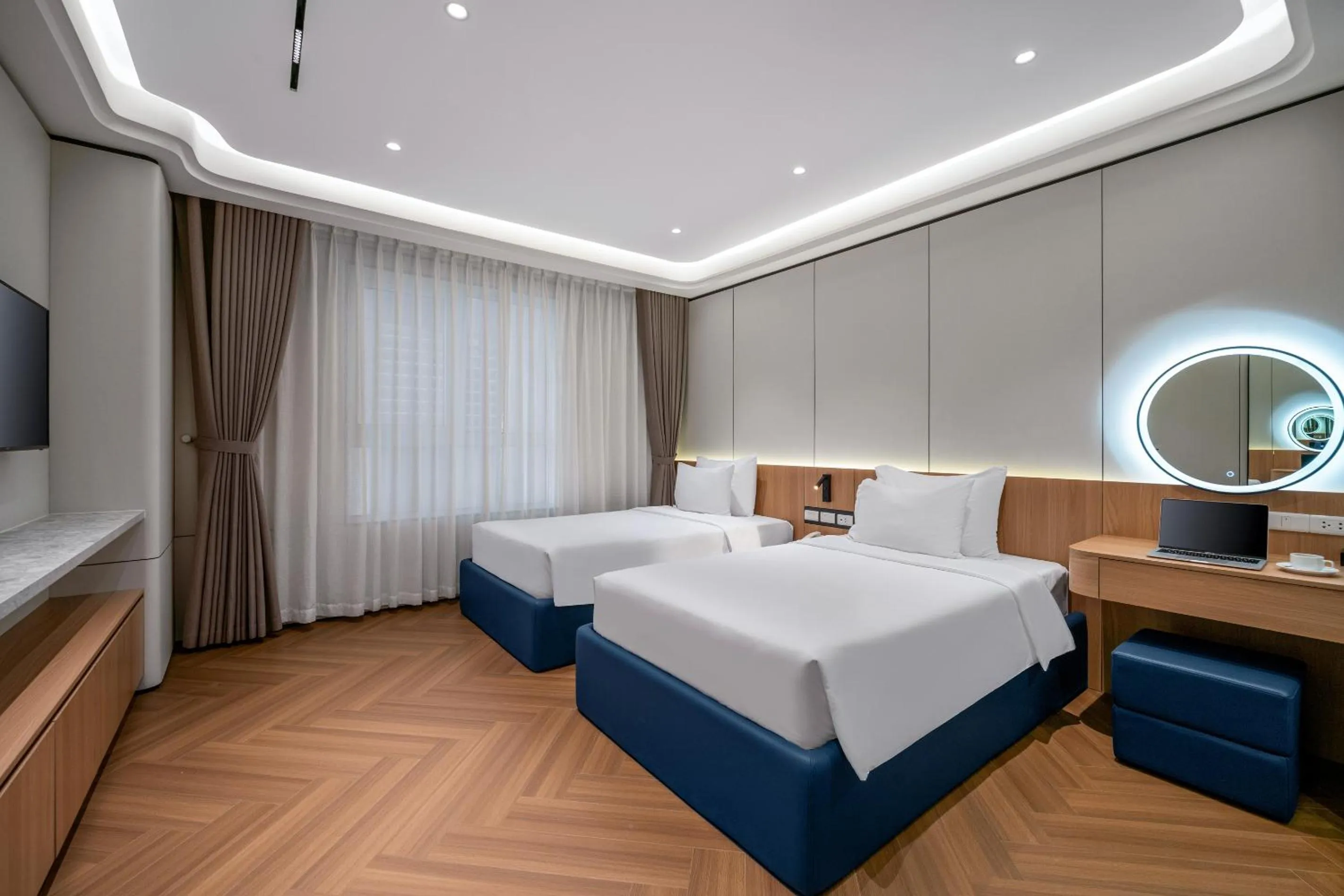 Bedroom, Bed in BlueSun Danang Beach Hotel