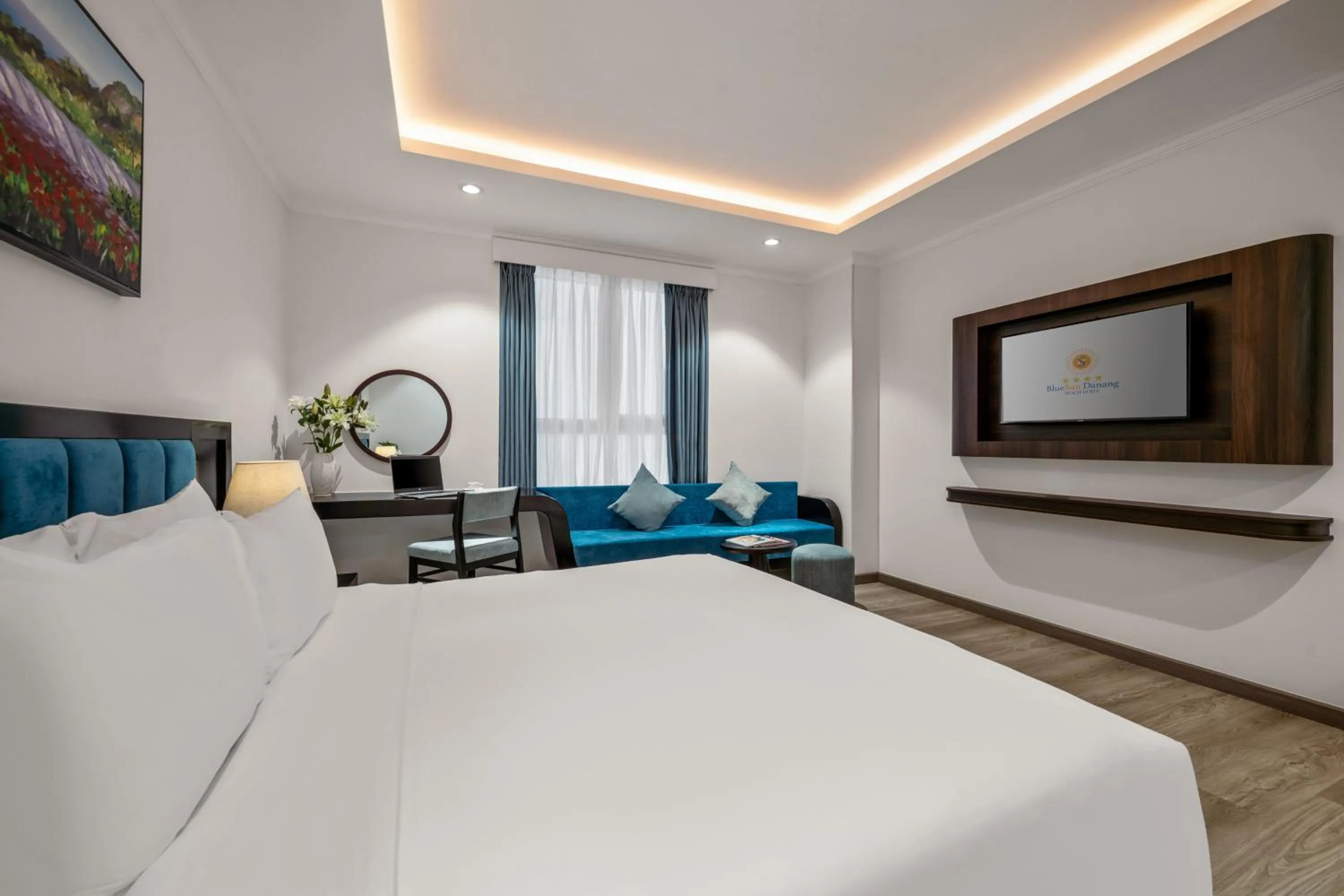 Bedroom, Bed in BlueSun Danang Beach Hotel