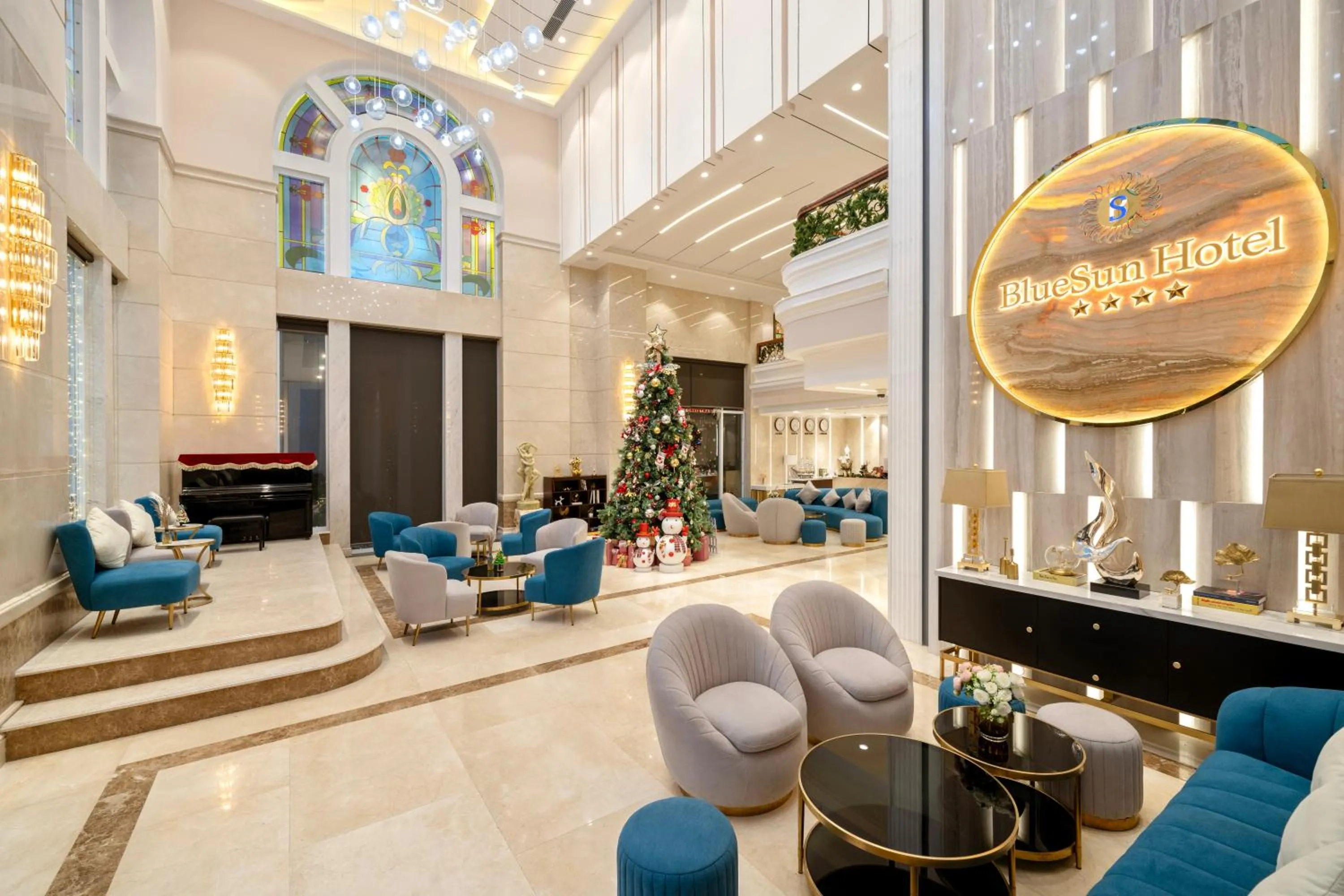 Living room in BlueSun Danang Beach Hotel